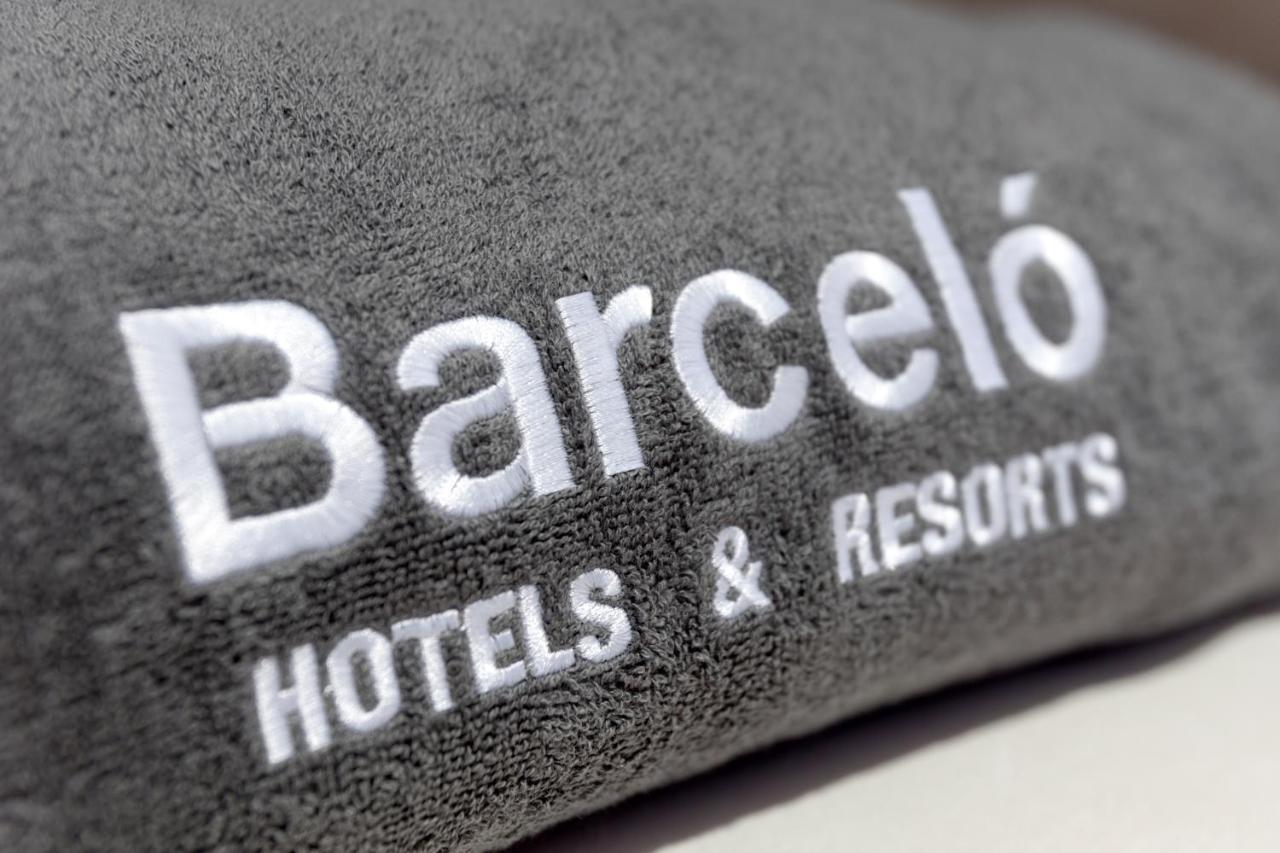 Suite 2 adults + 1 child,1305612106:JPEG