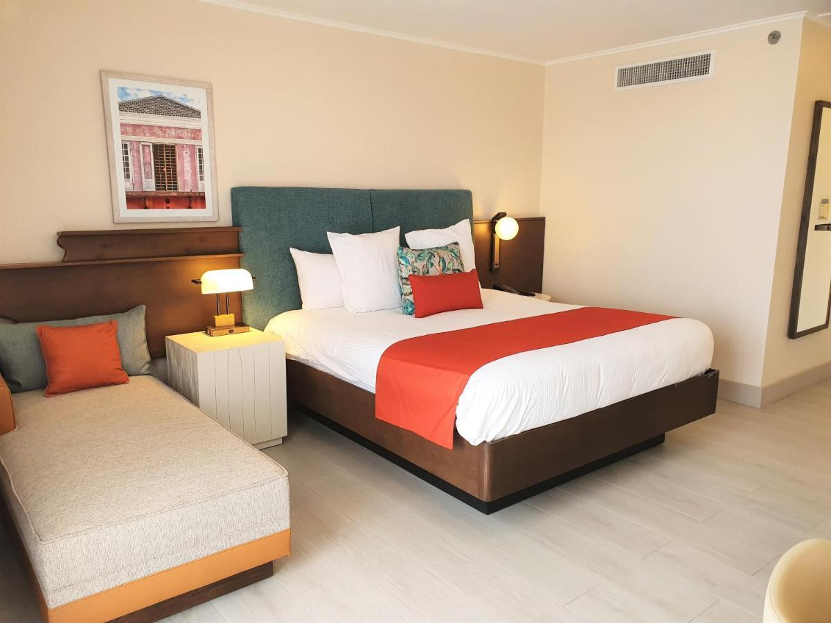 Deluxe Ocean View King