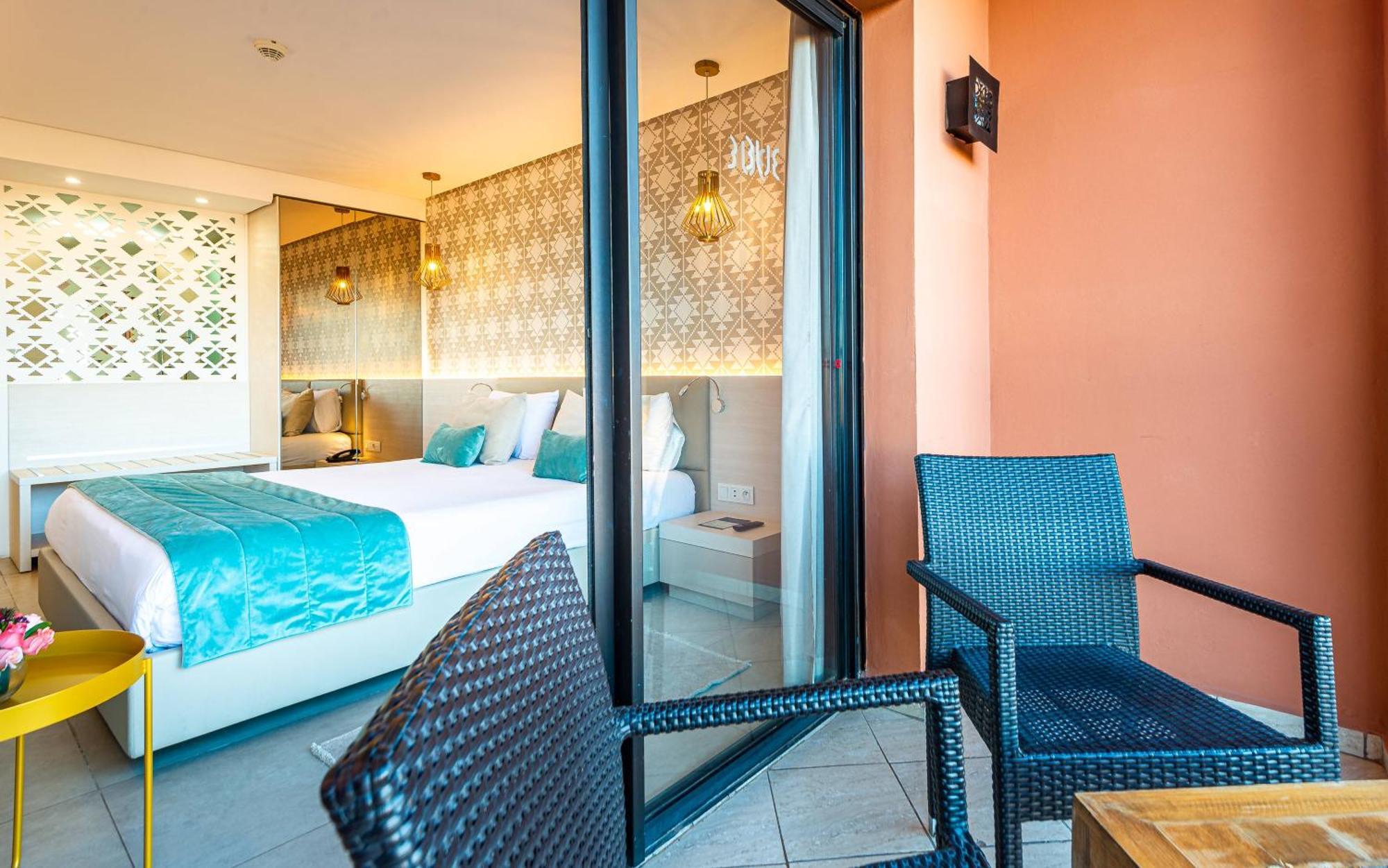 Double Room Pool View