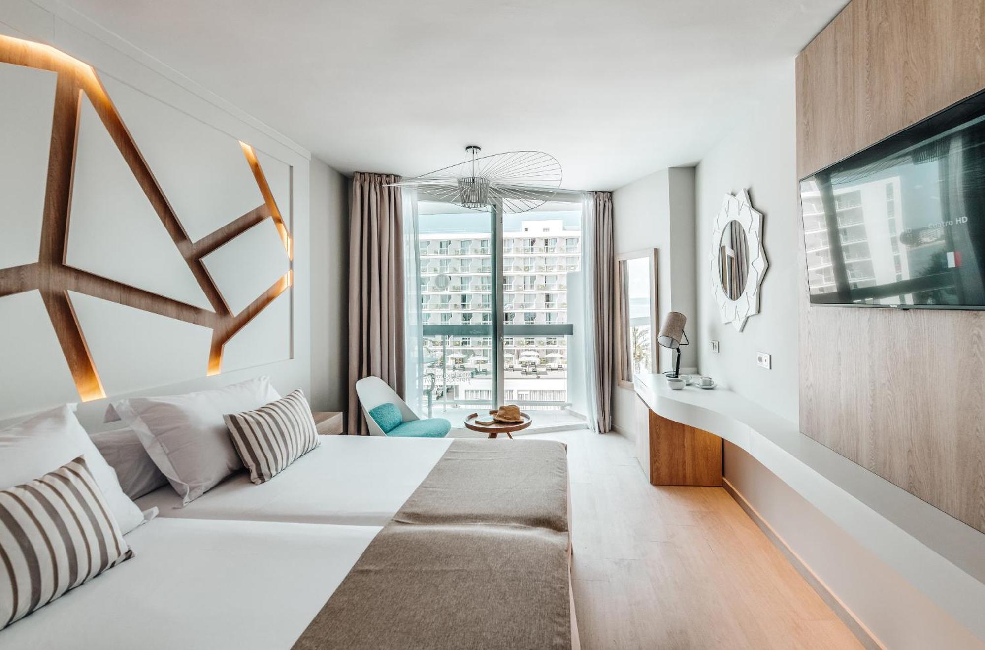 Discover Side Seaview Double Room