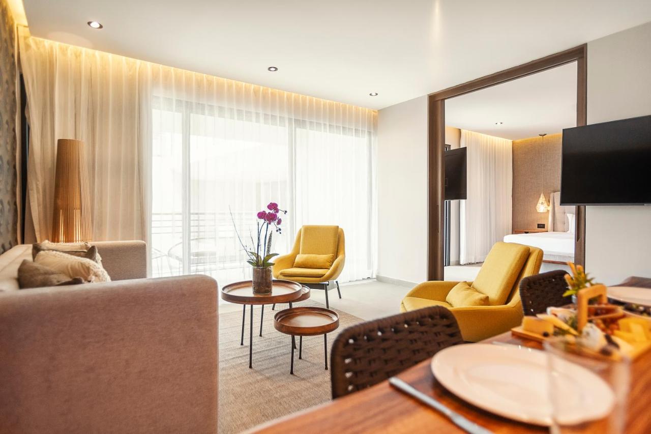 1 Bedroom Partial Oceanview Resort Residence