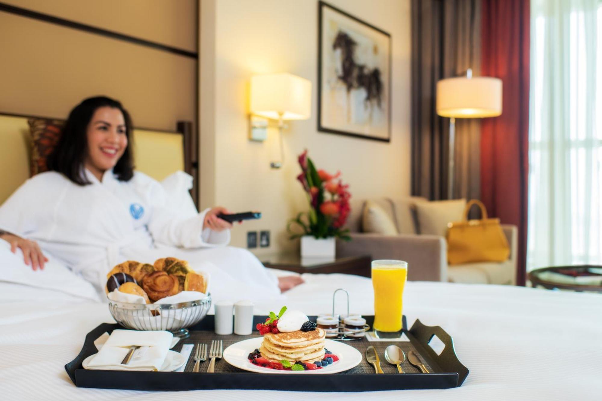 Guest King Bed Guaranteed 10am Check 5pm Check-Out stays Sunday to Thursday until 30 September 2026