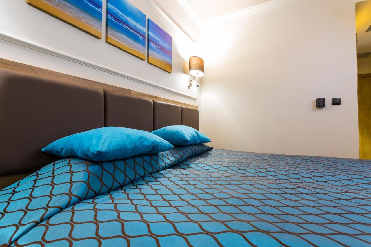 Superior Twin Room Balcony Street View