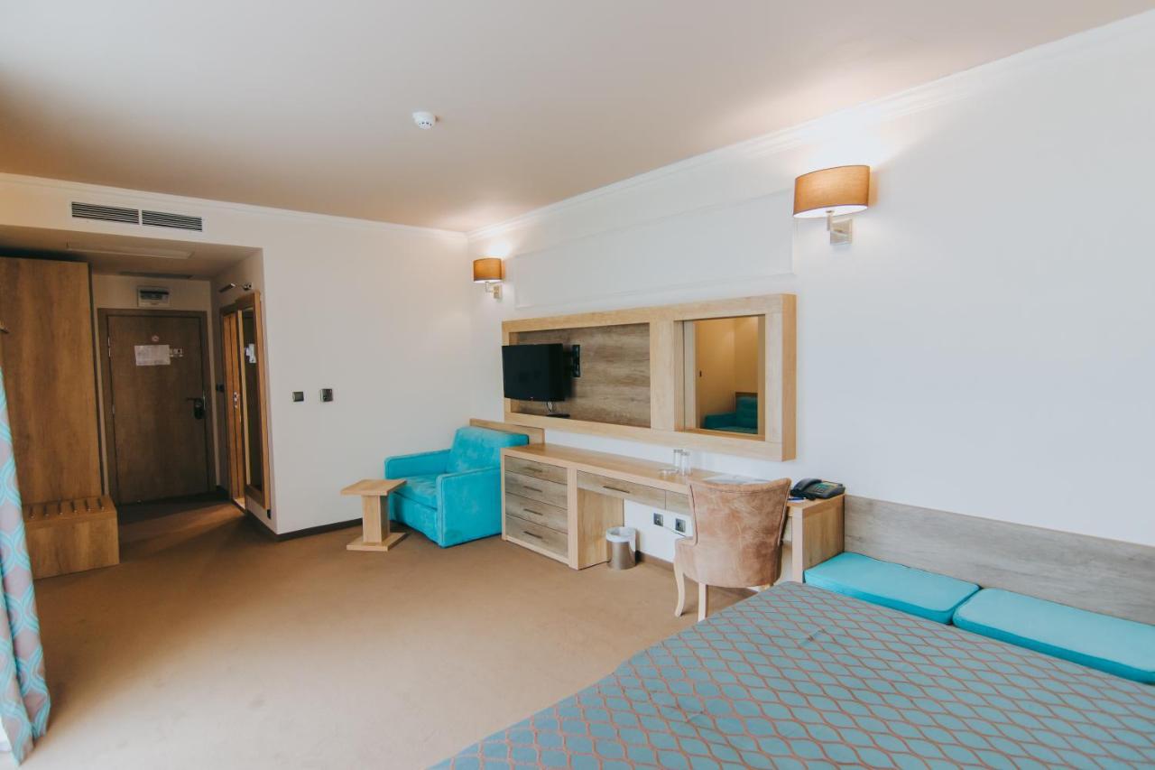 Superior Twin Room Balcony Sea View