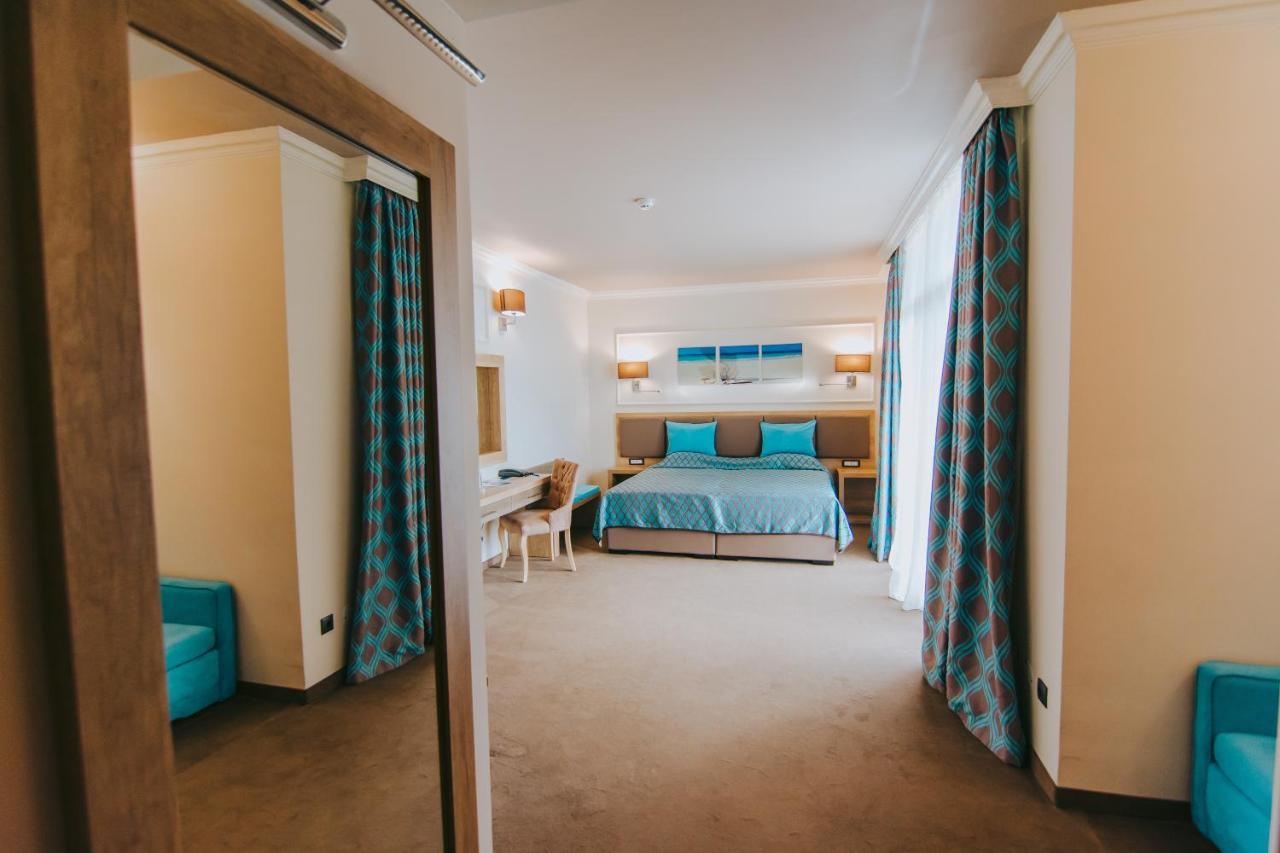 Superior Twin Room Balcony Sea View