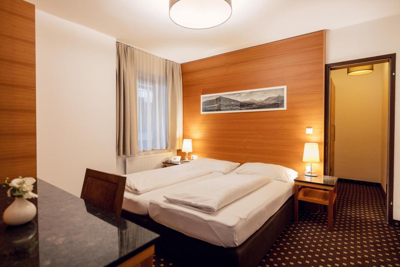 Triple Room,1201882210:JPEG