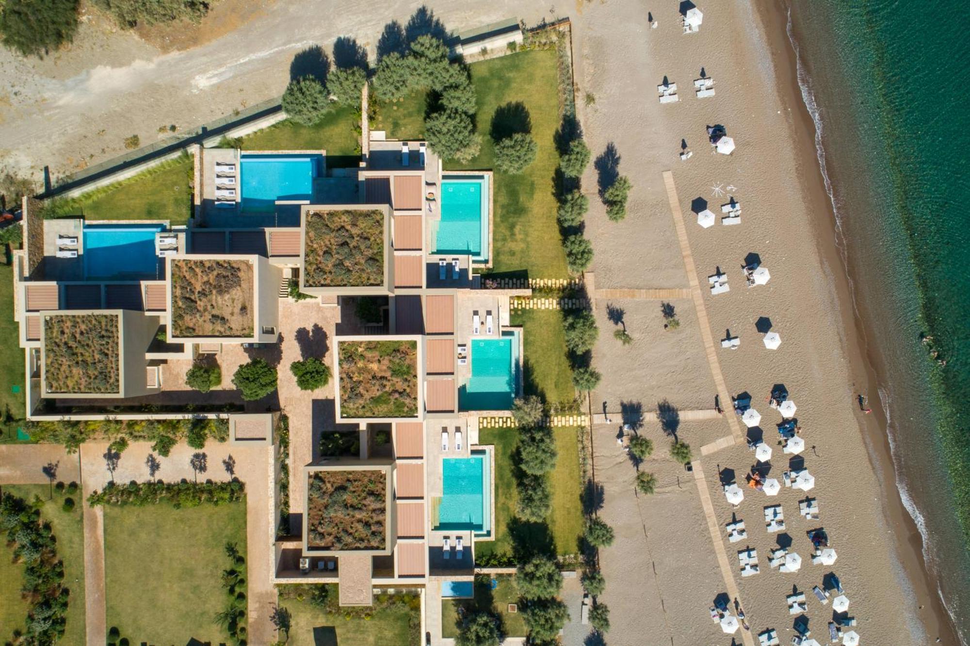 On the beach Amada Villa