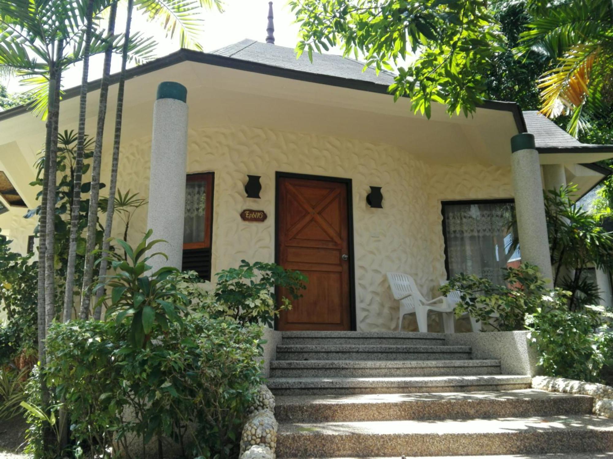 Jacuzzi Villa Garden View,1543044037:JPEG