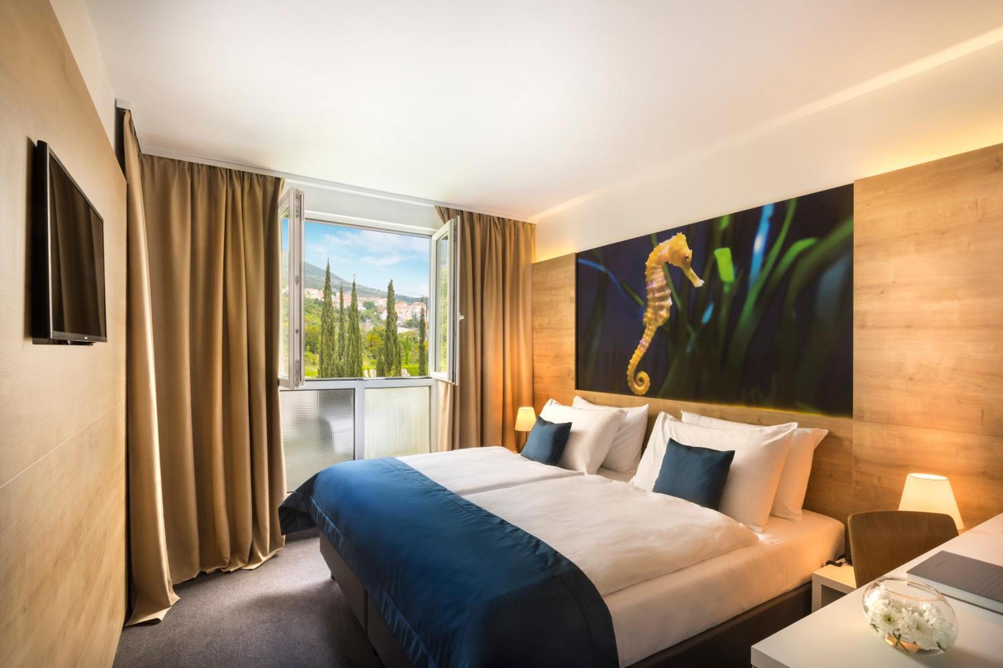 Double Room Street View
