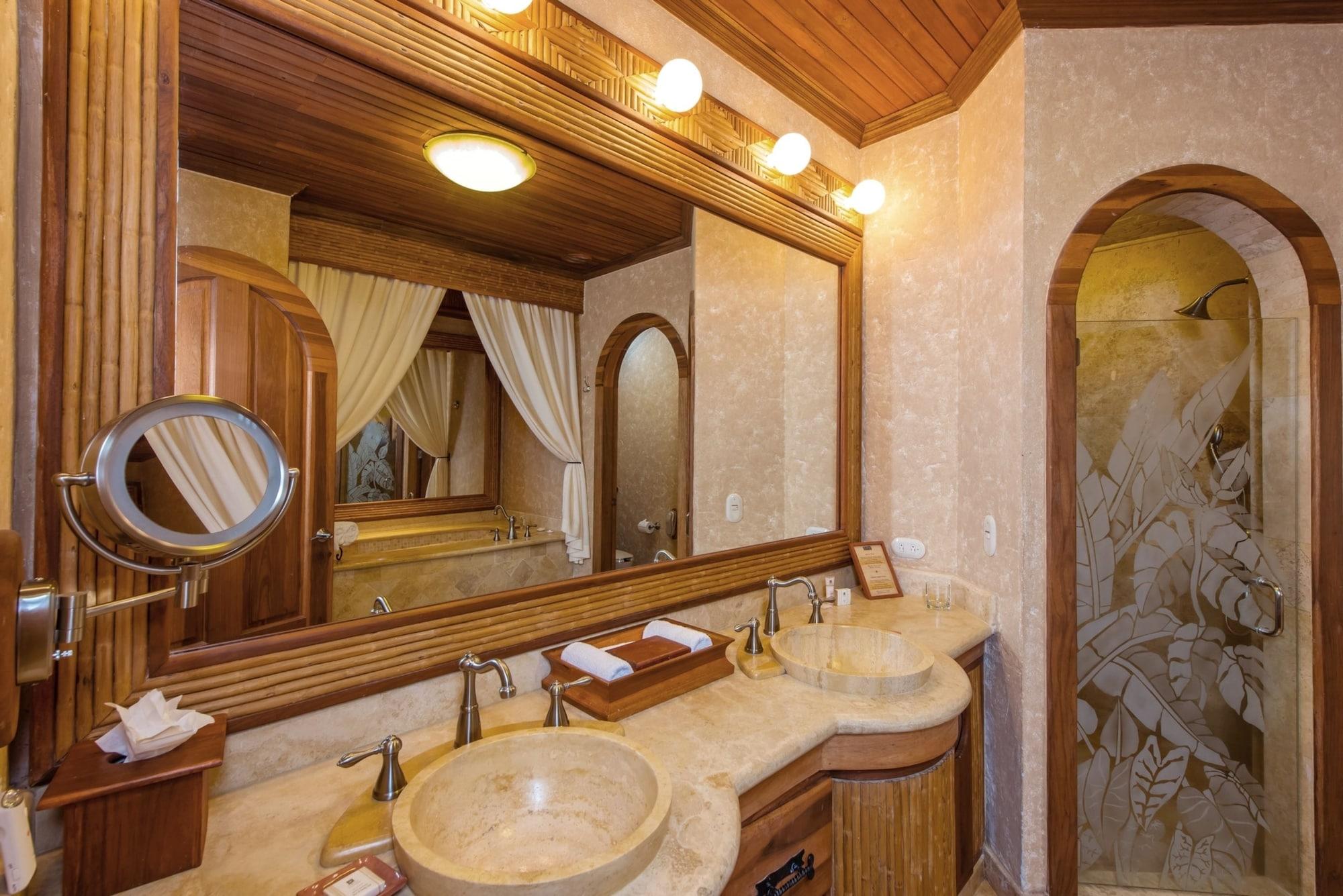 Honeymoon Vista Guestroom