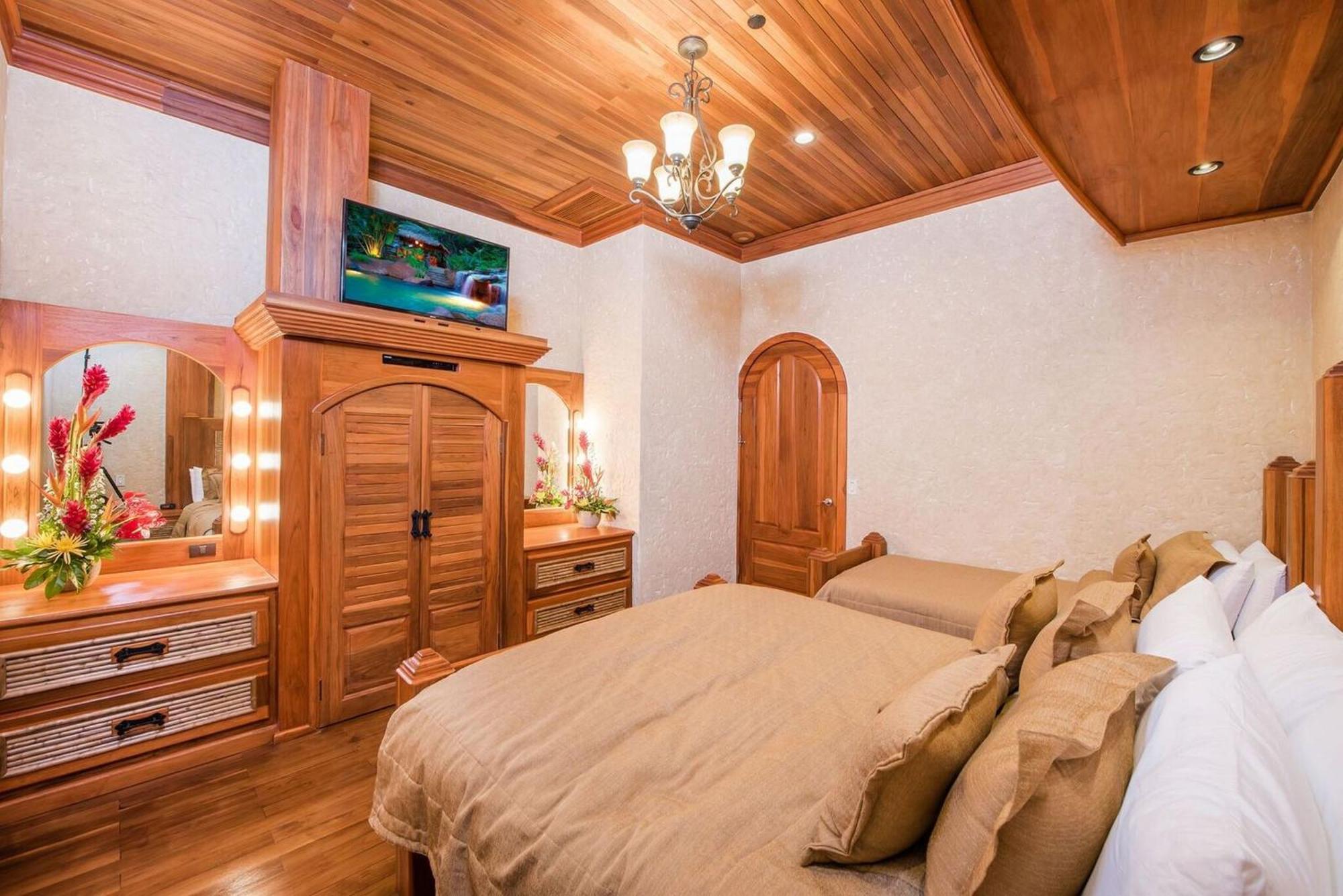 Three-Bedroom Premier Suite