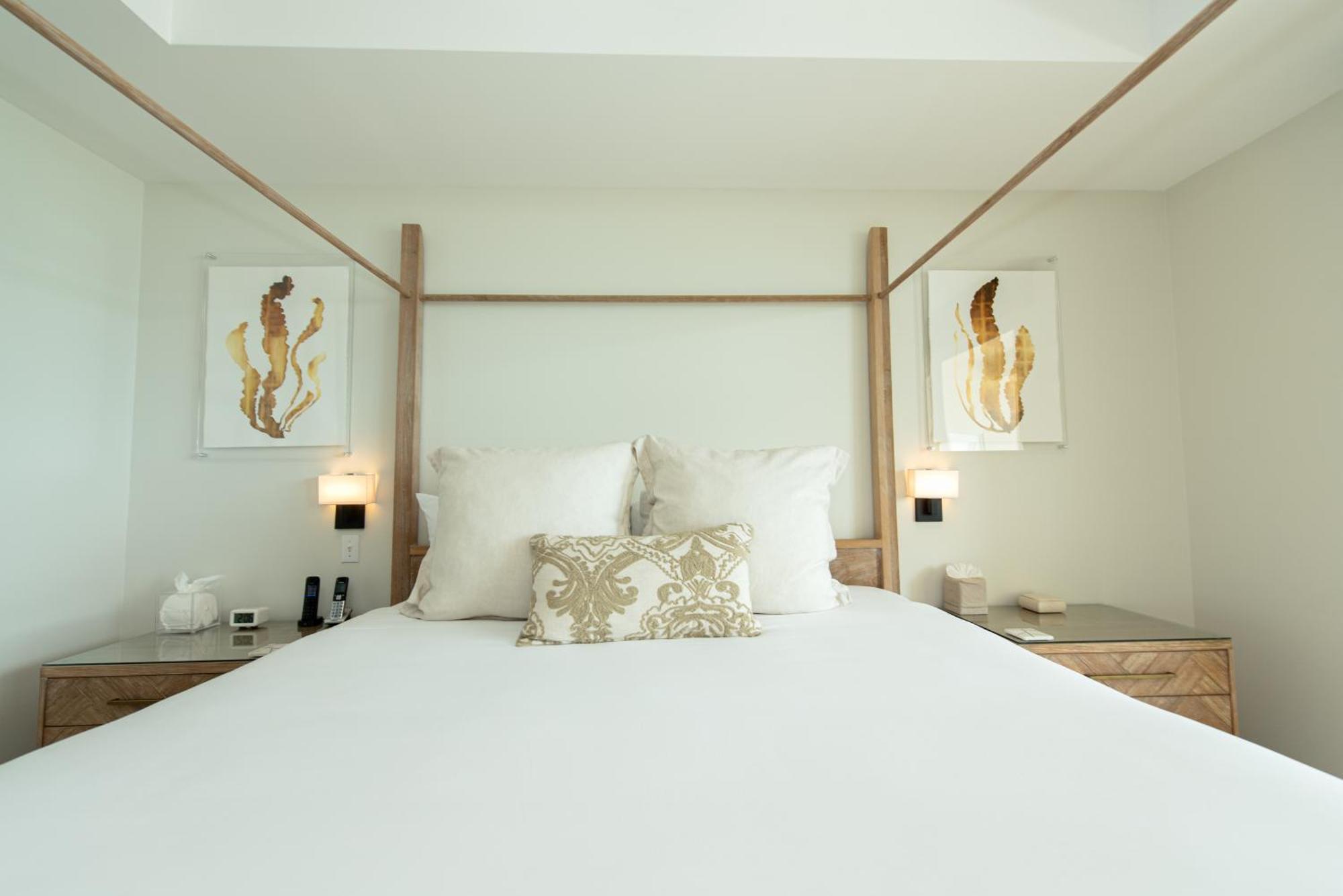 One-Bedroom Ocean Front Deluxe