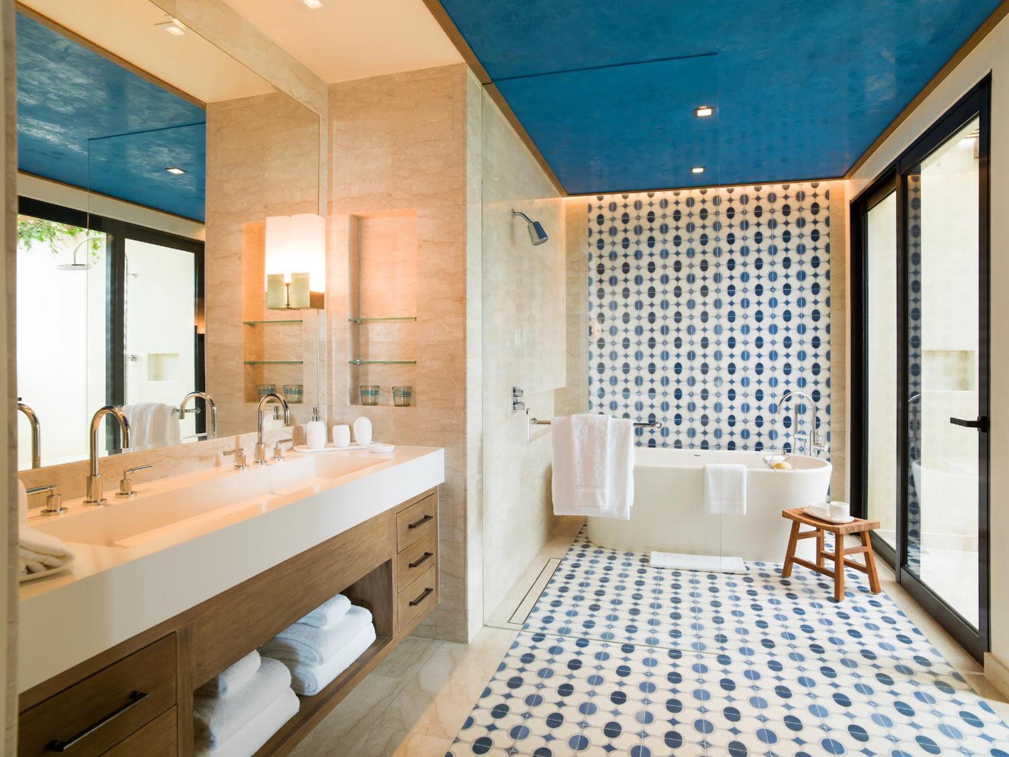 Garden View Room