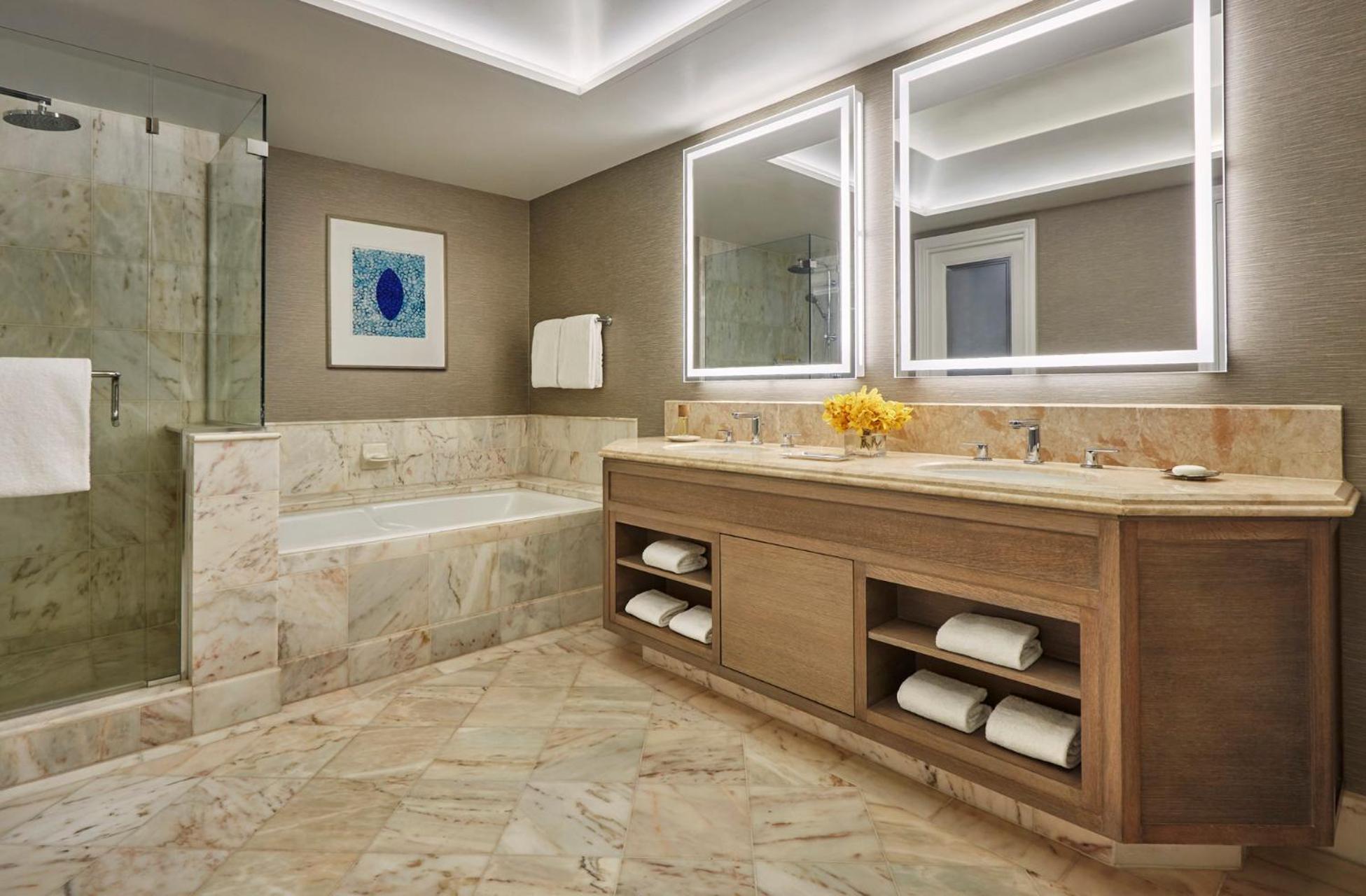 Accessible Club Ocean View Prime Executive Suite