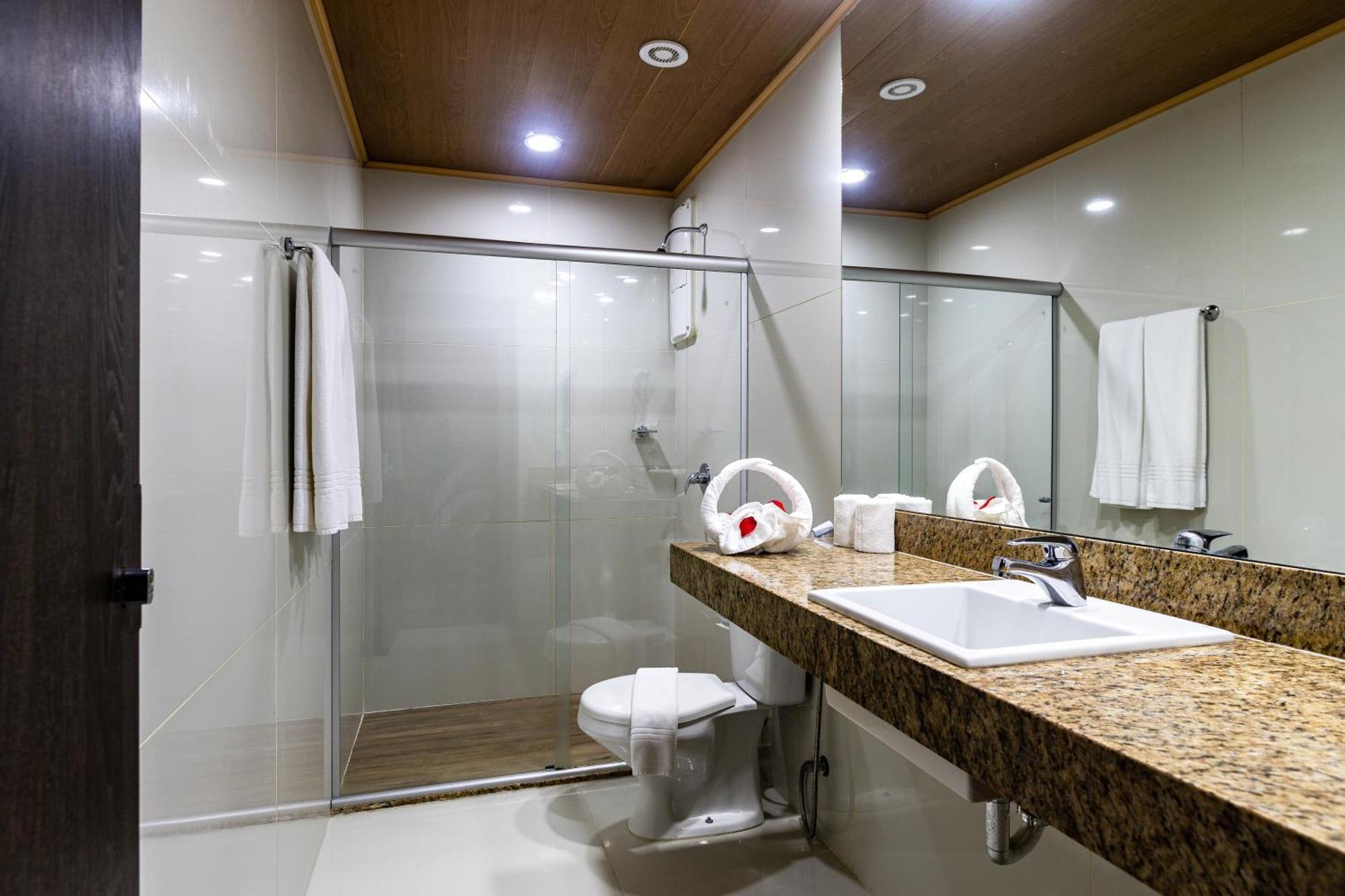 Master Suite Double room under 12