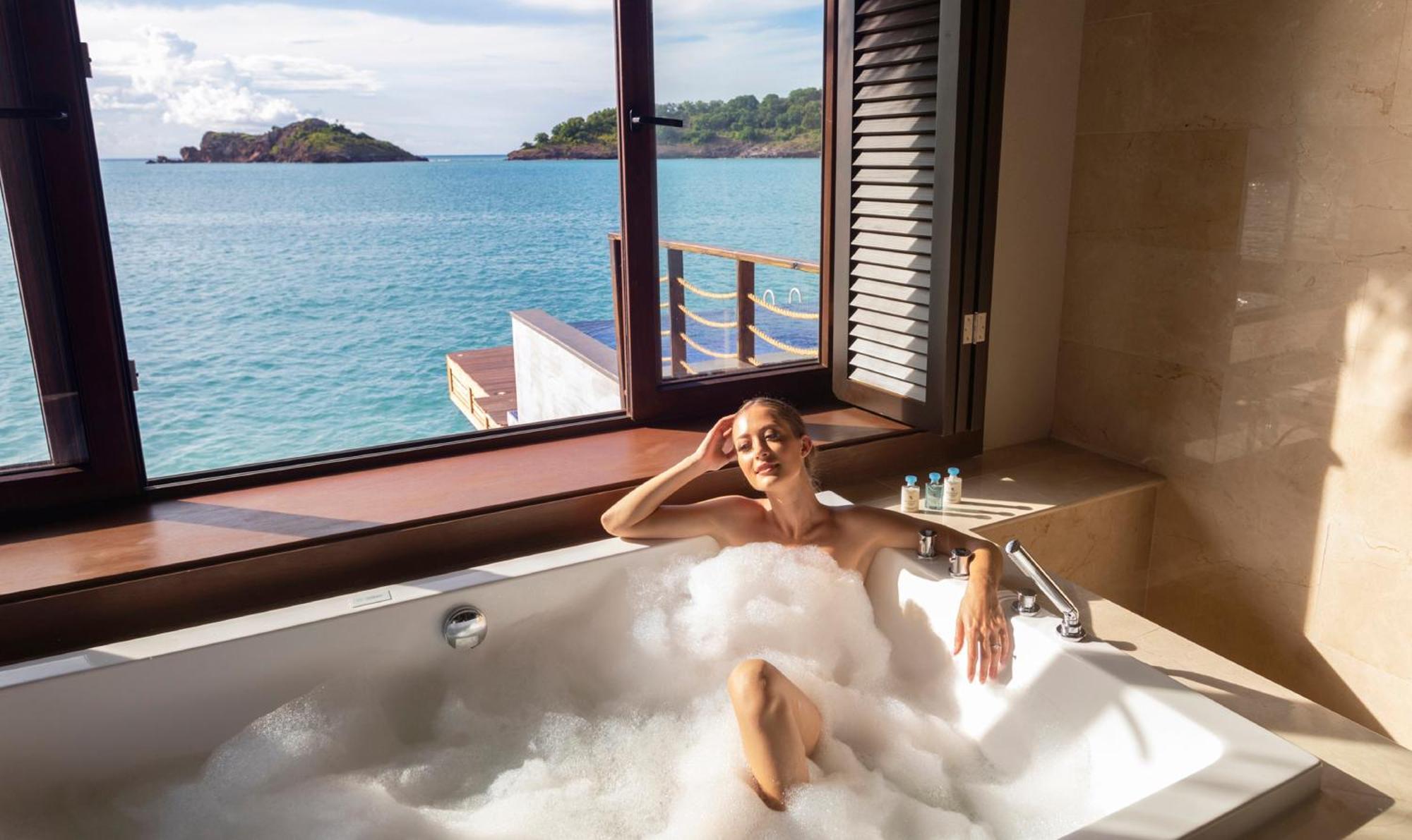 Chairman Overwater Bungalows Diamond Club