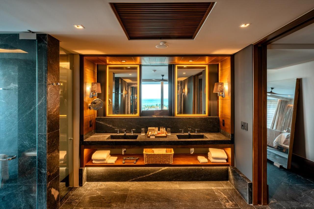 Preferred Club Paramount Suites Ocean View King