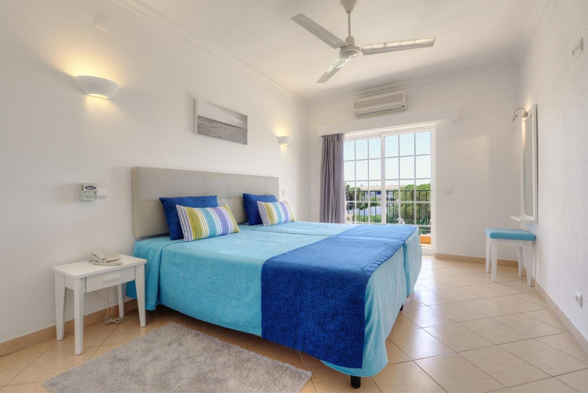 One-Bedroom Apartment Pool View