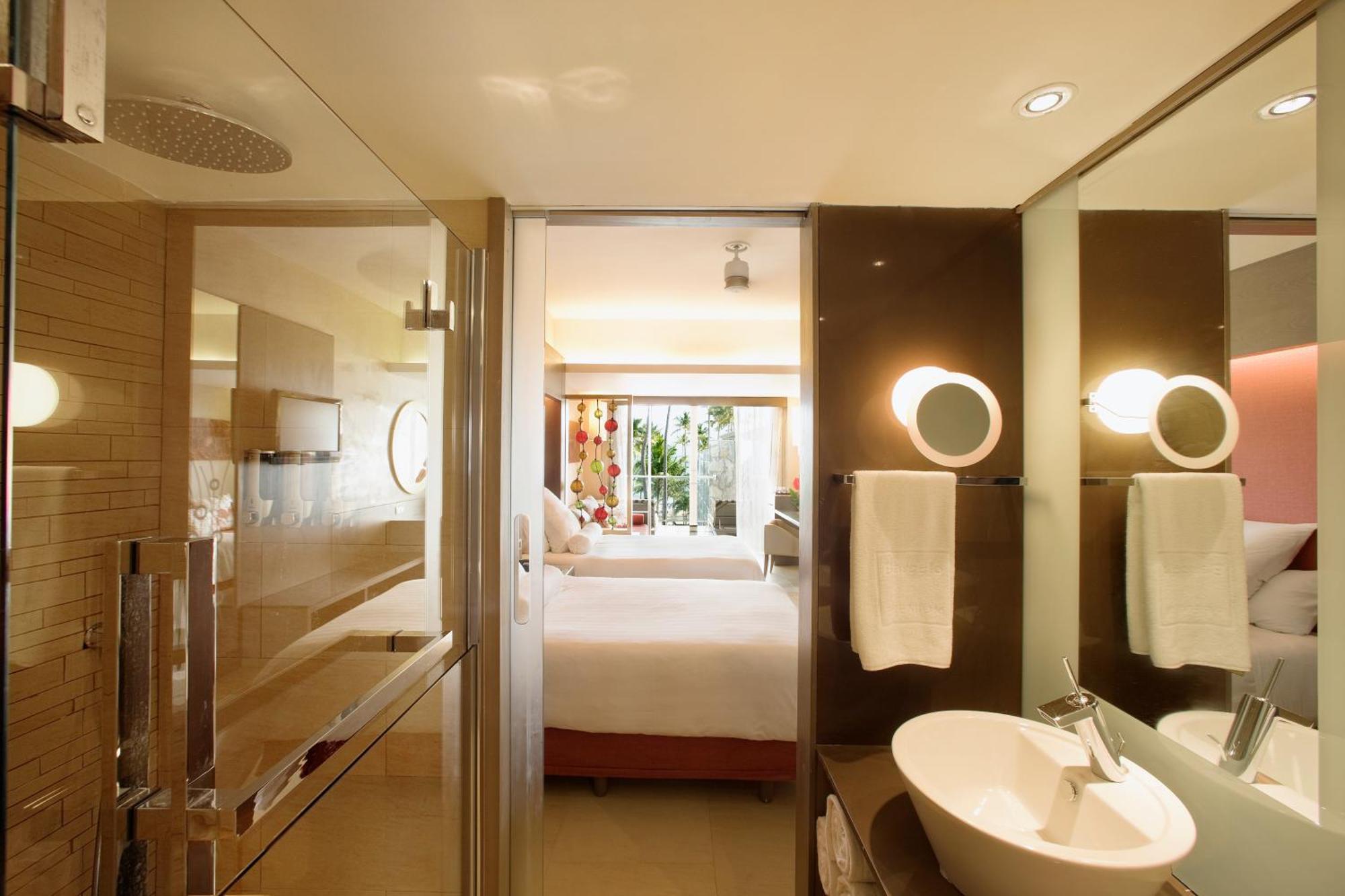 Junior Suite Oceanfront Premium Level