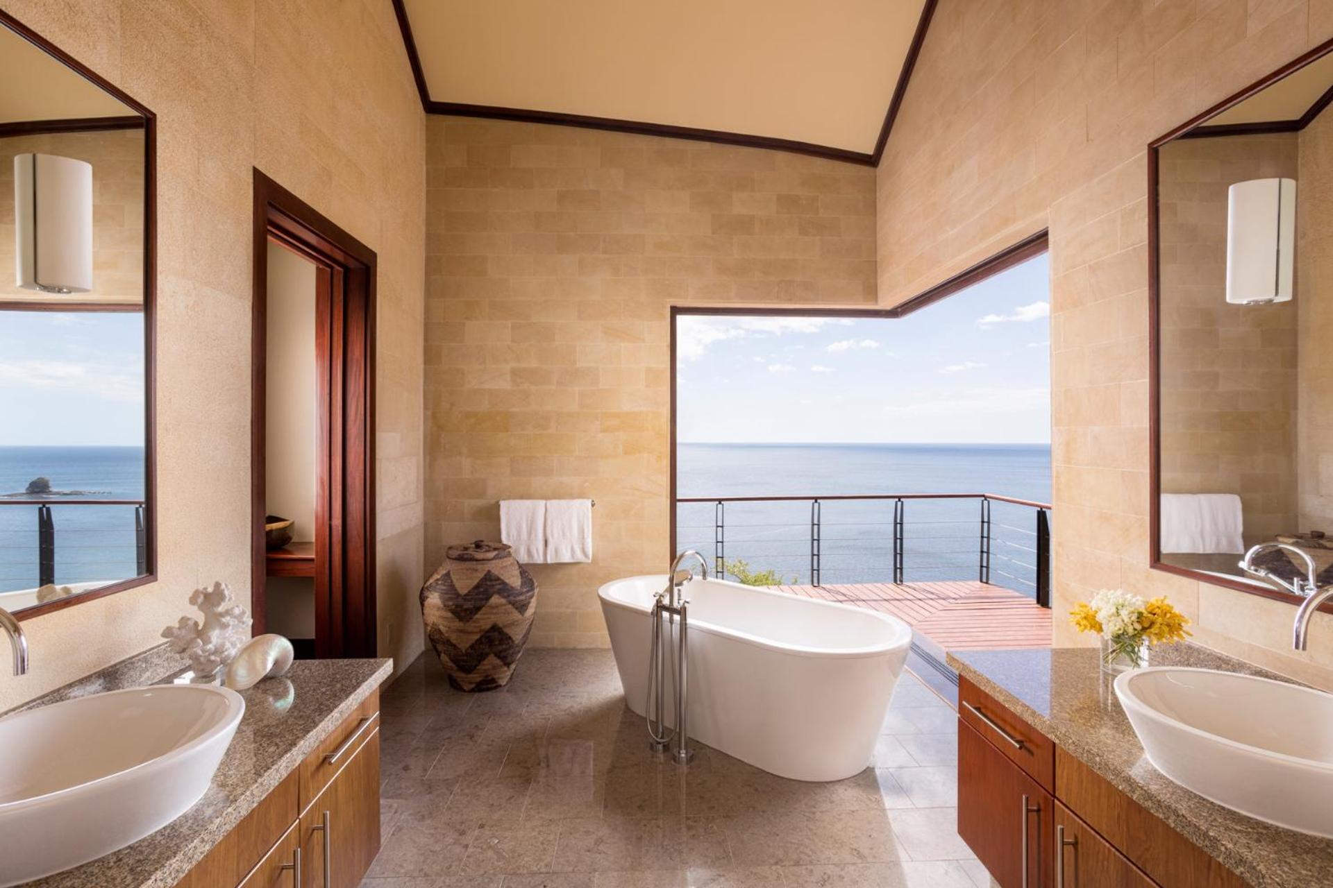 Casa Del Mar Residence