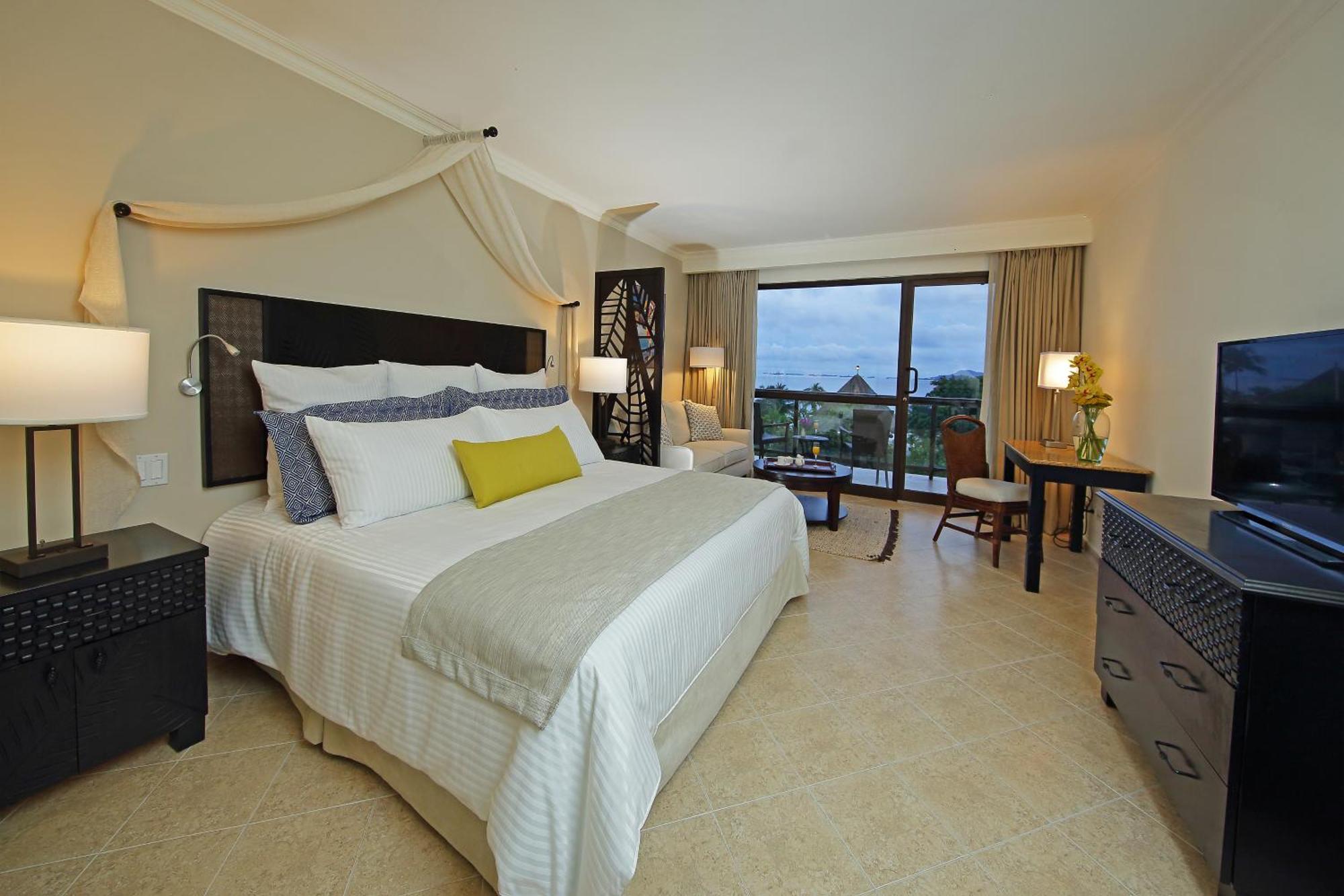 Preferred Club Deluxe King Ocean View