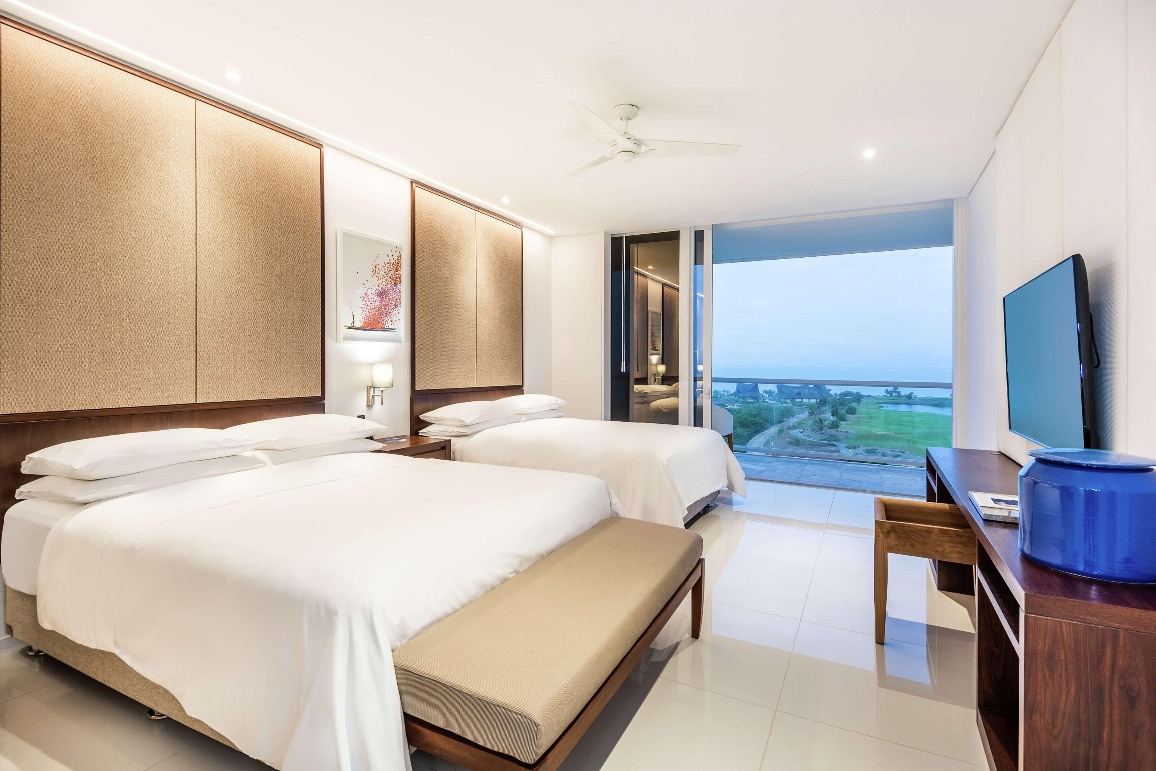 Preferred Club Presidential Suite Ocean Front