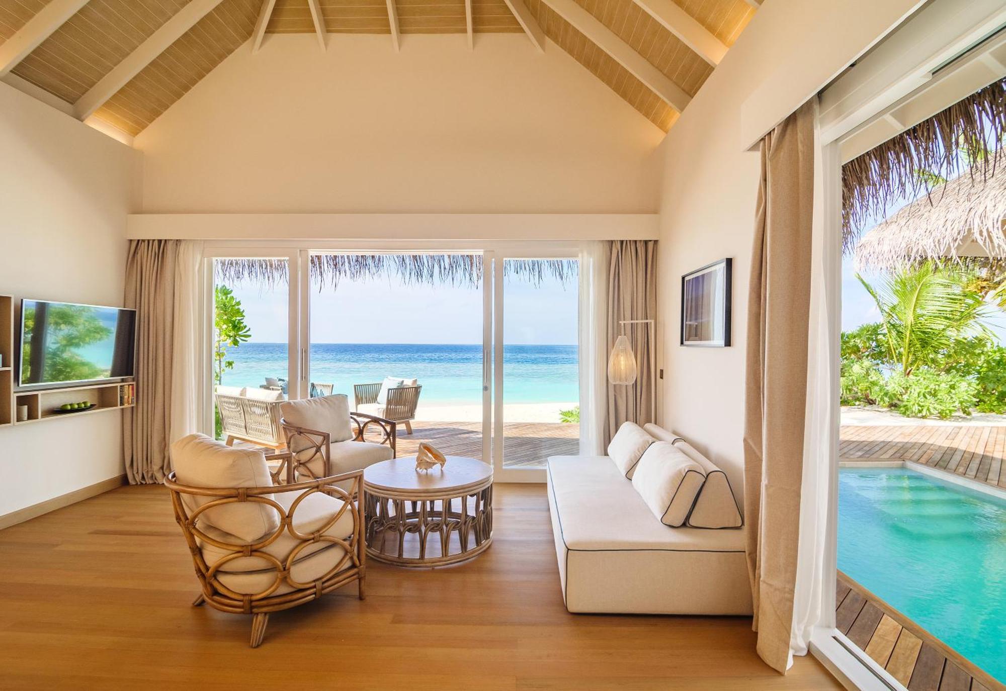 Pool Suite Beach Villa