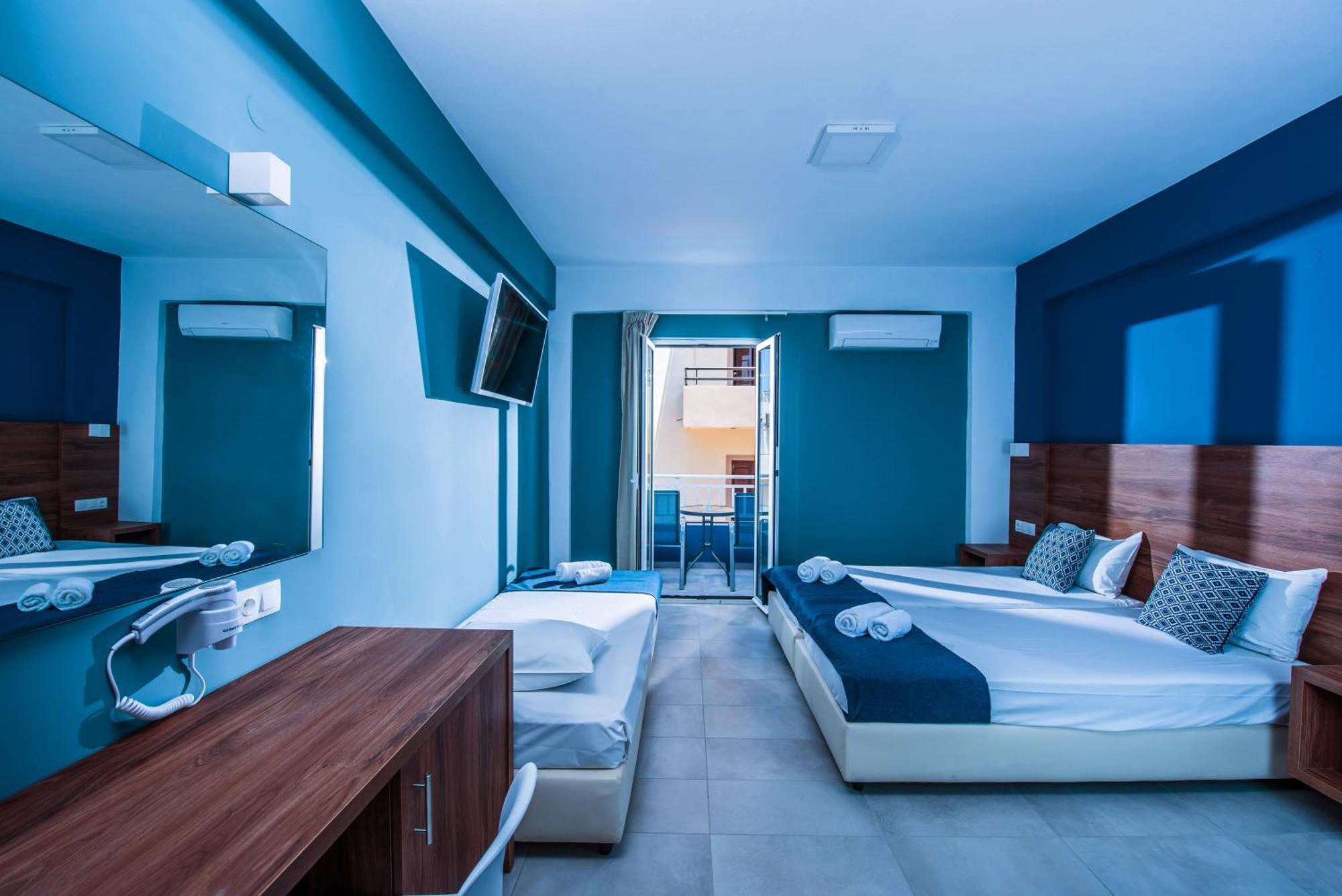 Triple Room,1735772351:JPEG