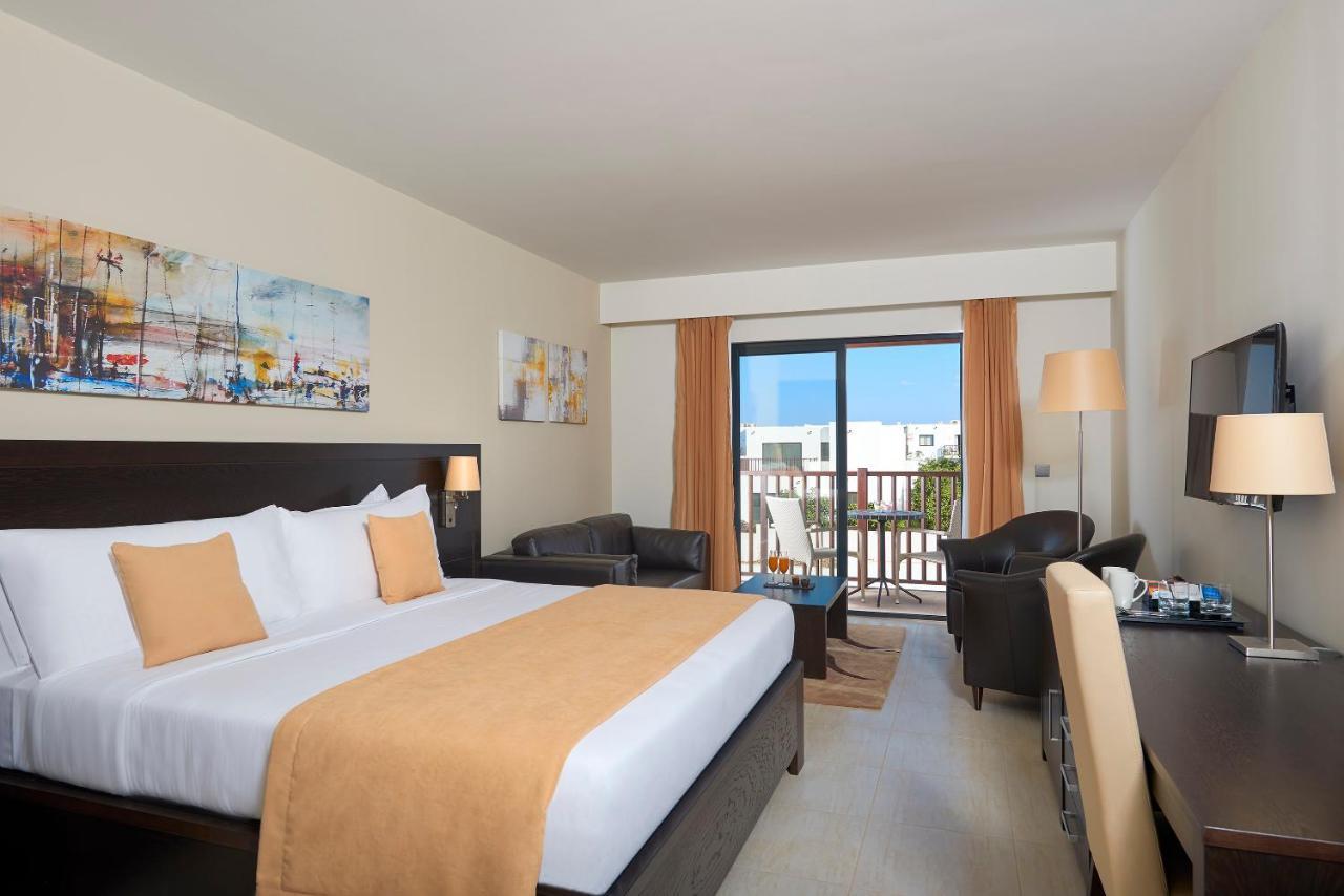 Deluxe Double Room,1293388492:JPEG