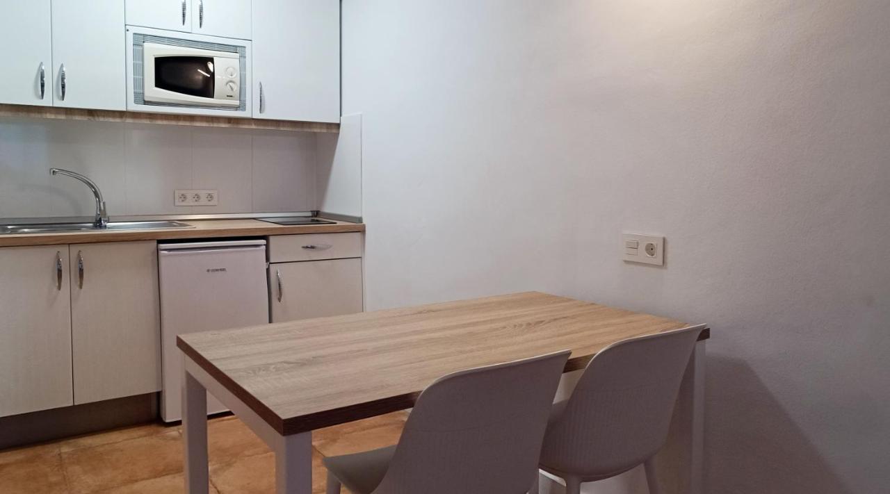 Two-Bedroom Apartment,1306524838:JPEG