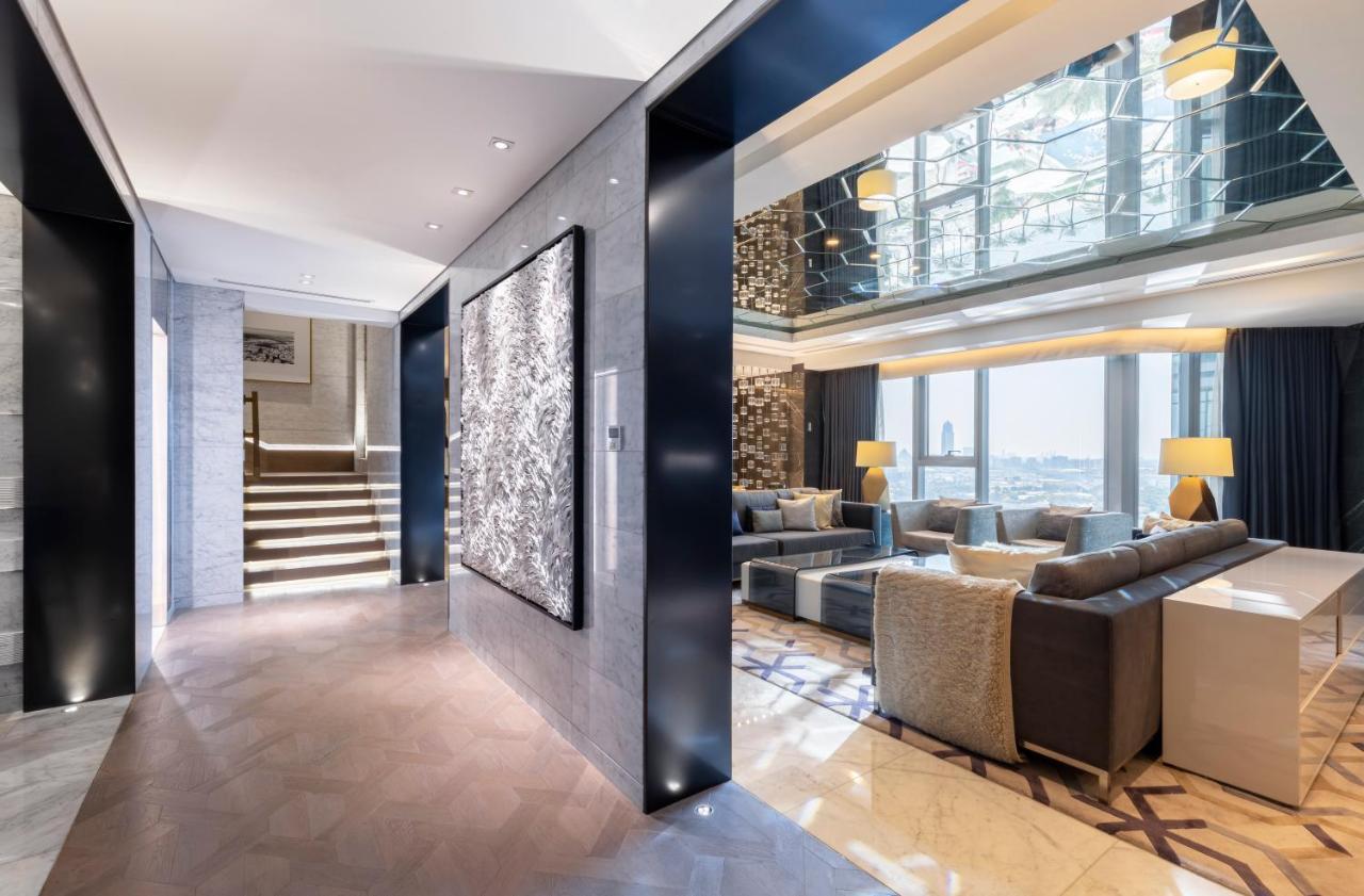 Royal Suite F&B