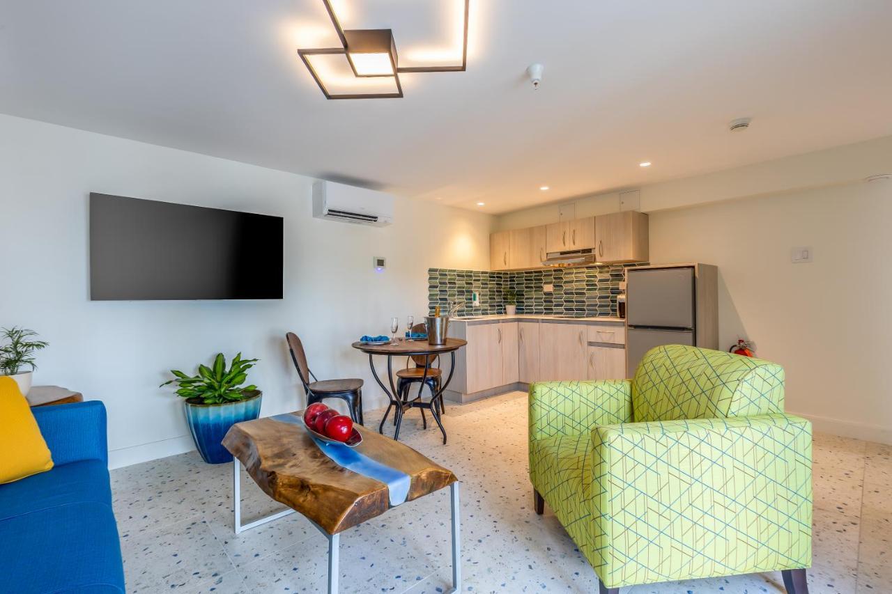 Suite Terrace,1350983578:JPEG