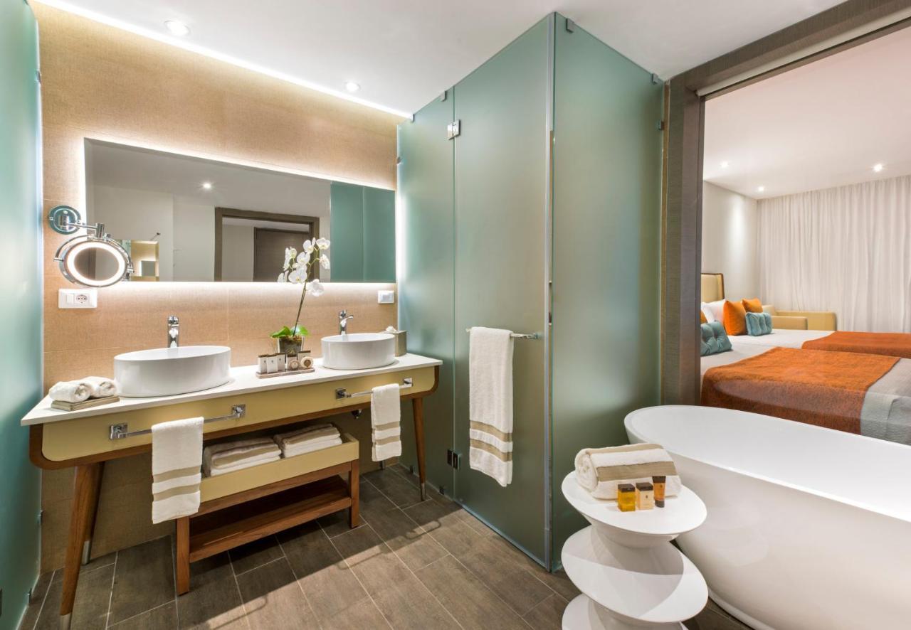 Pad Swim-Up Suite,1380606299:JPEG