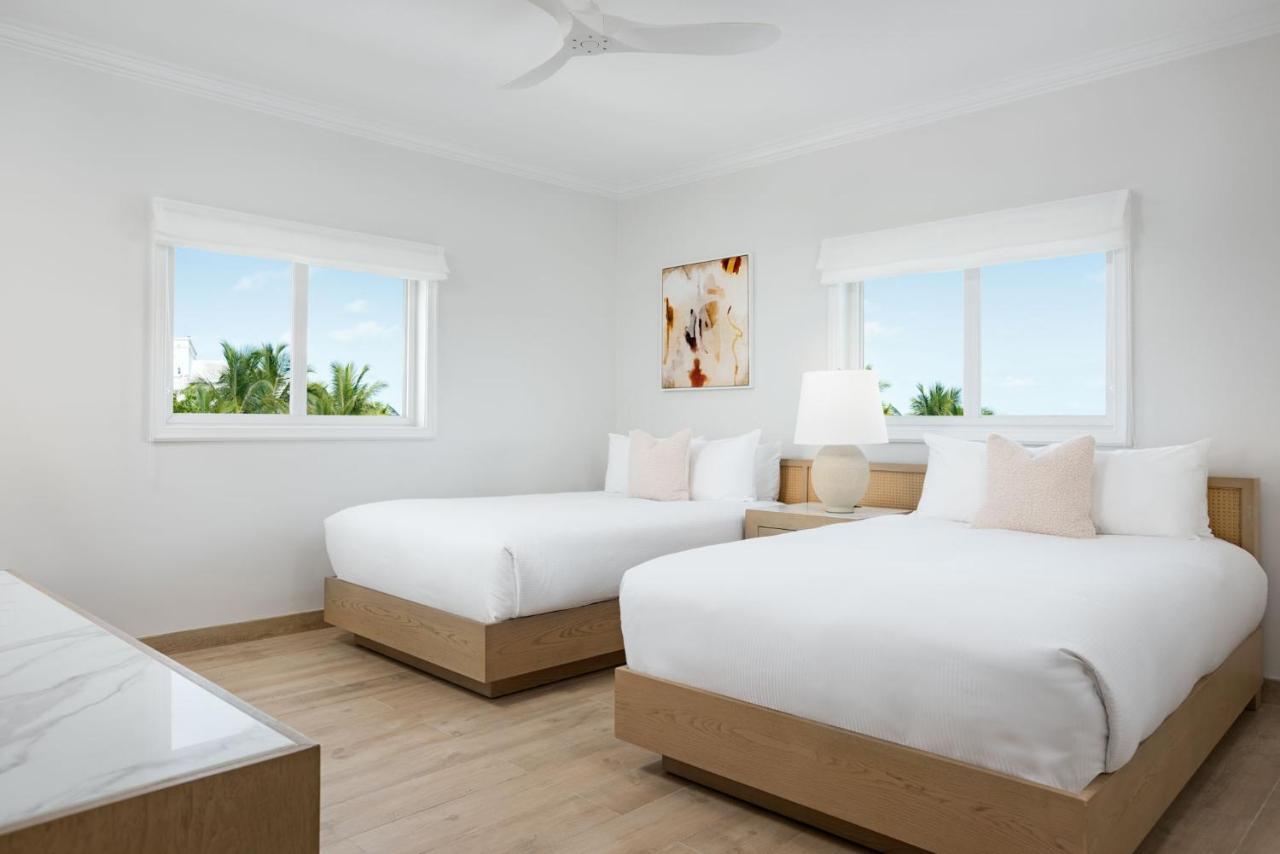 Deluxe Two Bedroom Oceanfront Suite,1406010479:JPEG