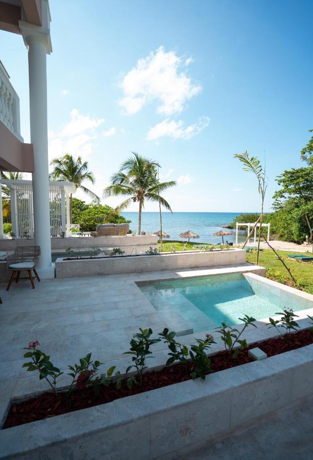 Superior Junior Suite Private Pool Beachside