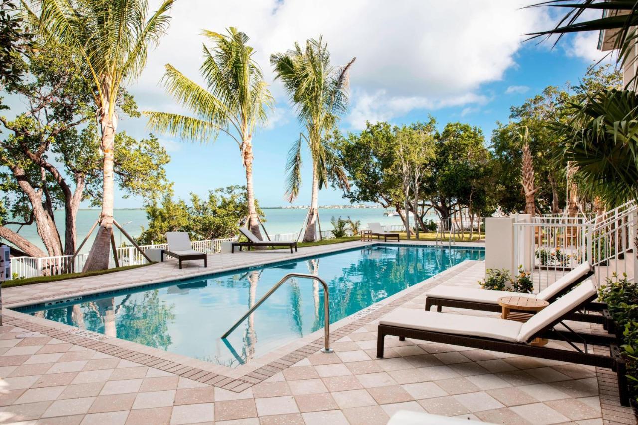 Bedroom Beach House Colonial home Bay view Pool access