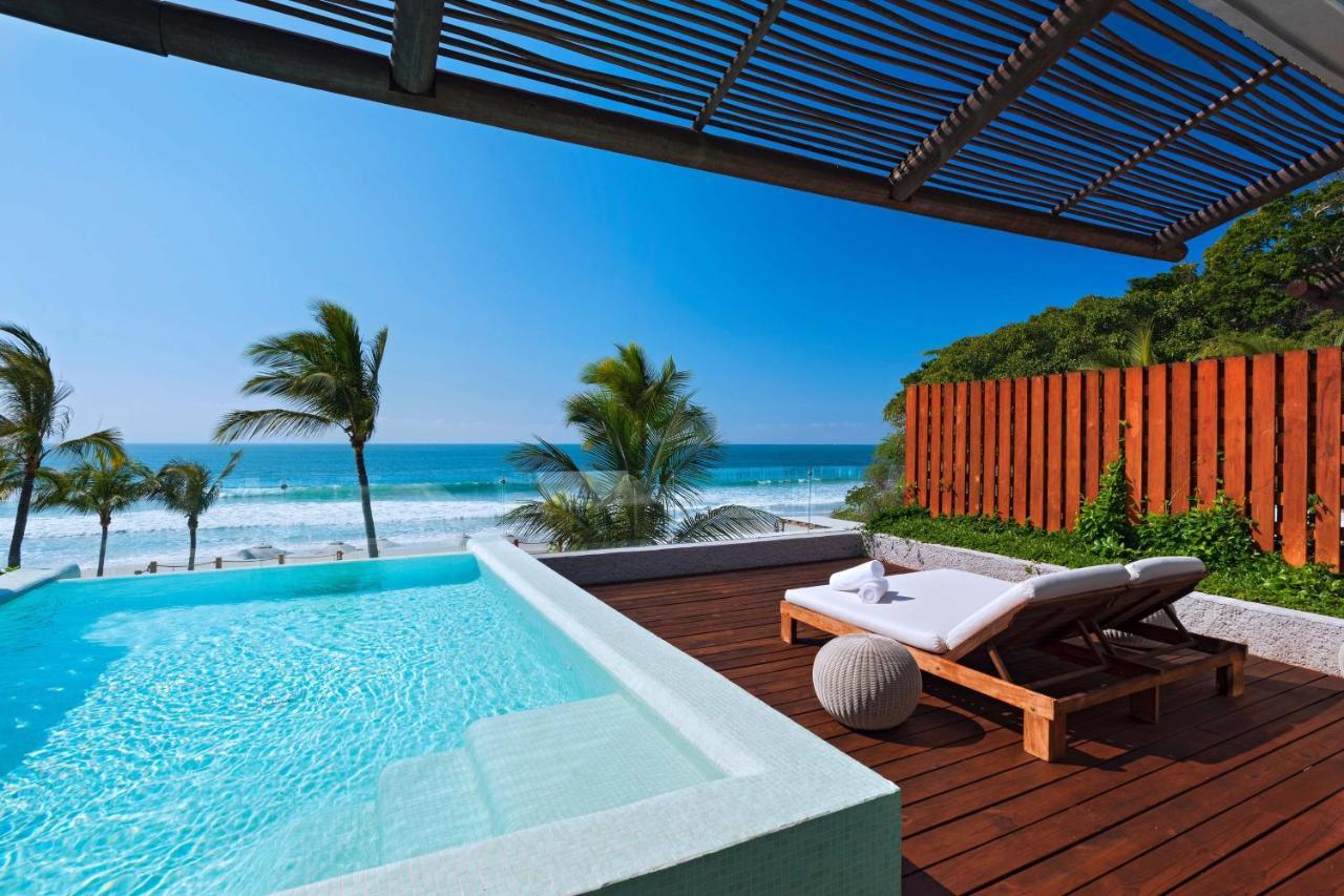 Premier King Suite Ocean View