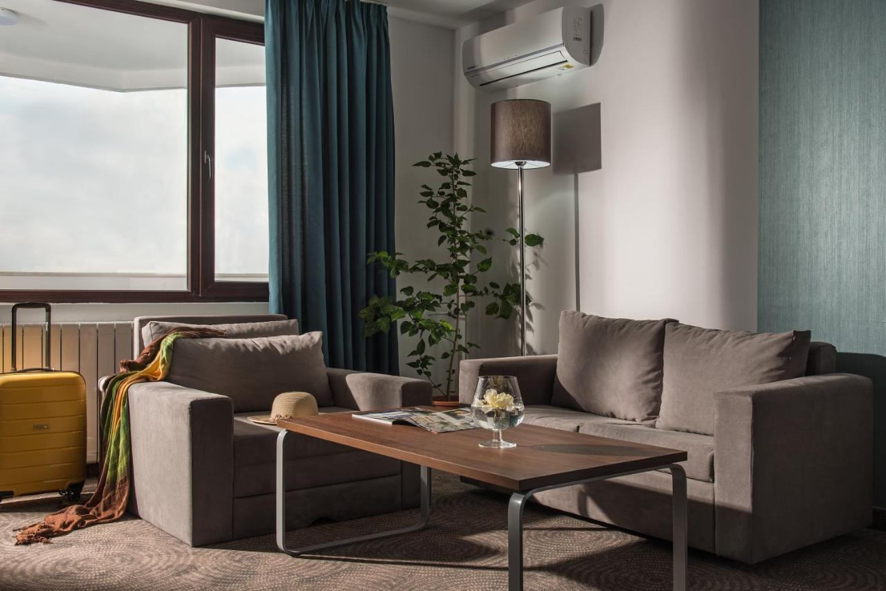 Apartment,1765821241:JPEG