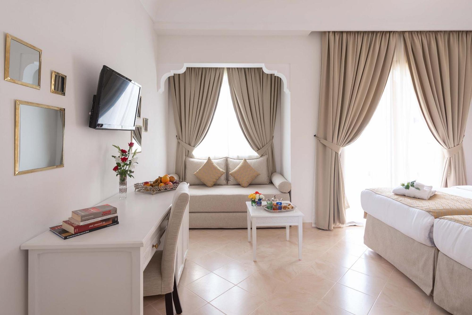 Double or Twin Room,1435588366:JPEG