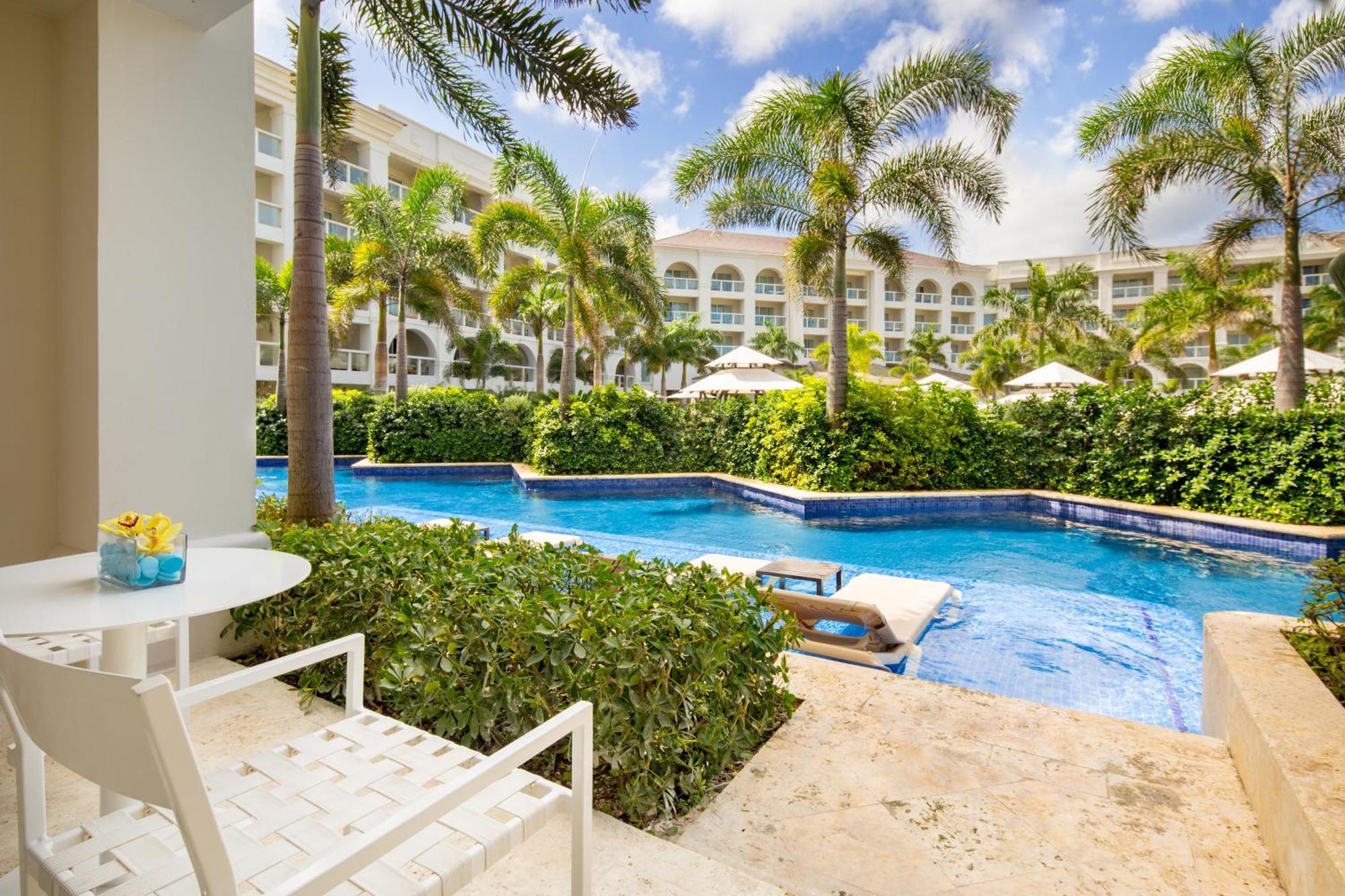 Double Room Swim Up