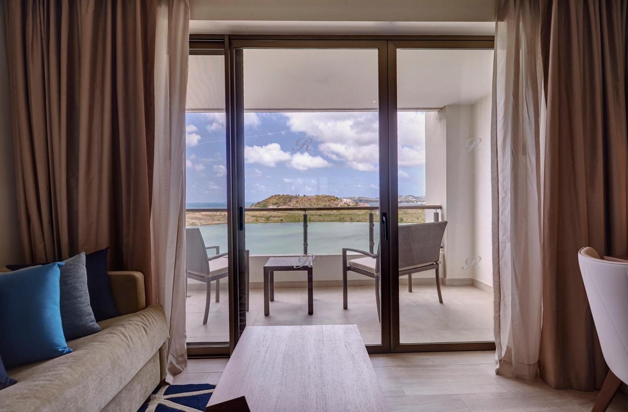 Luxury Junior Suite Bay View Diamond Club