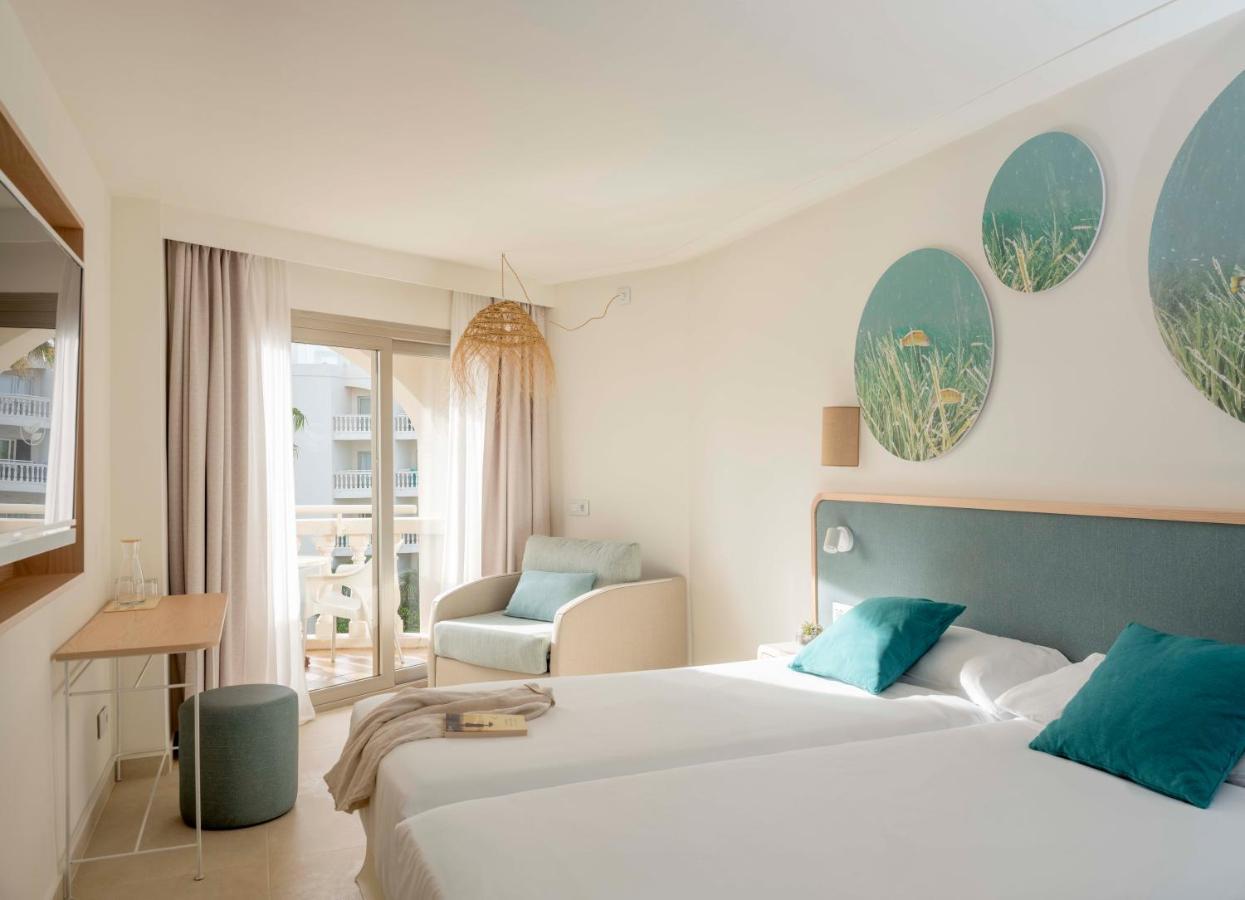 Double Premium Side Sea View