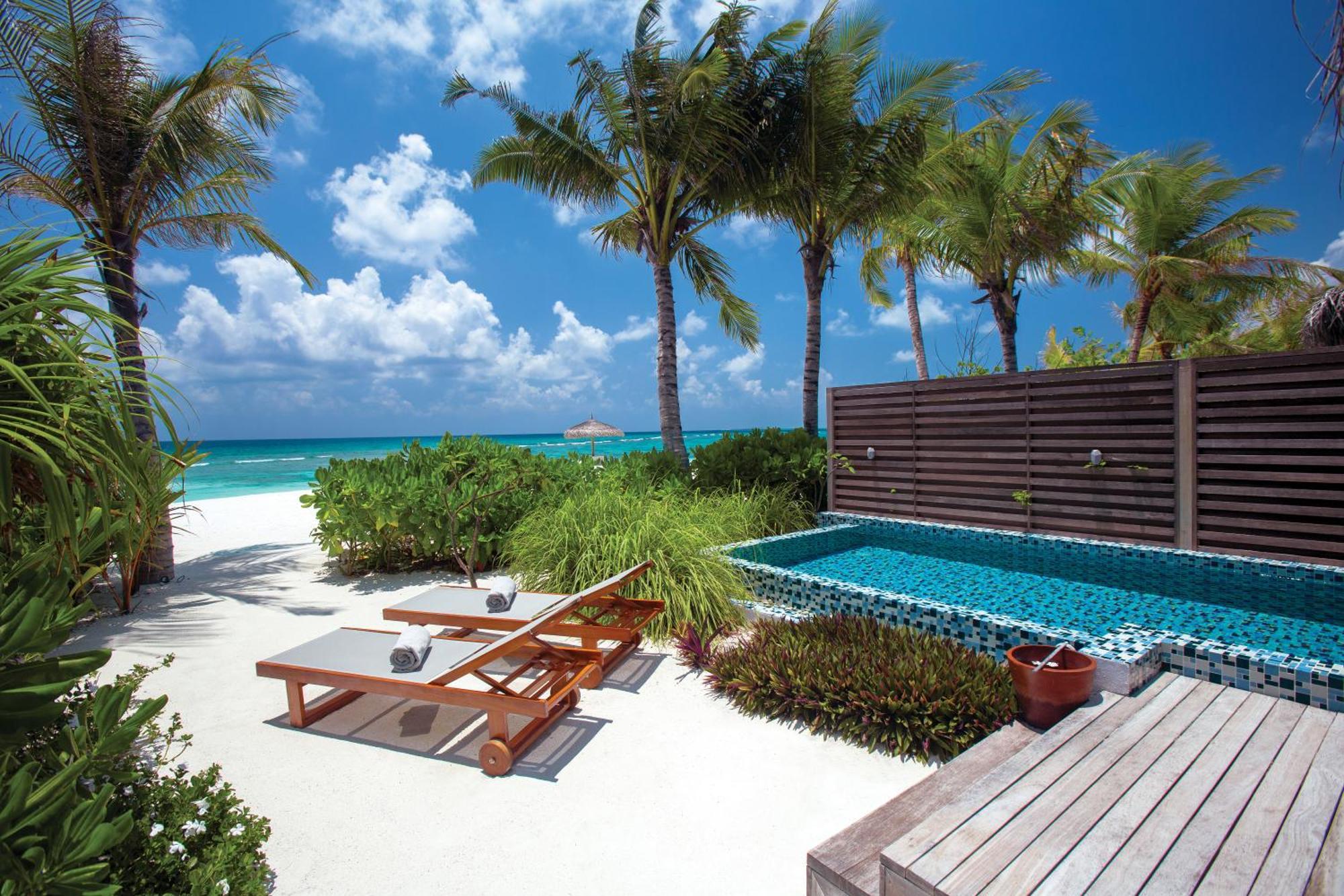 Deluxe Beach Pool Villa