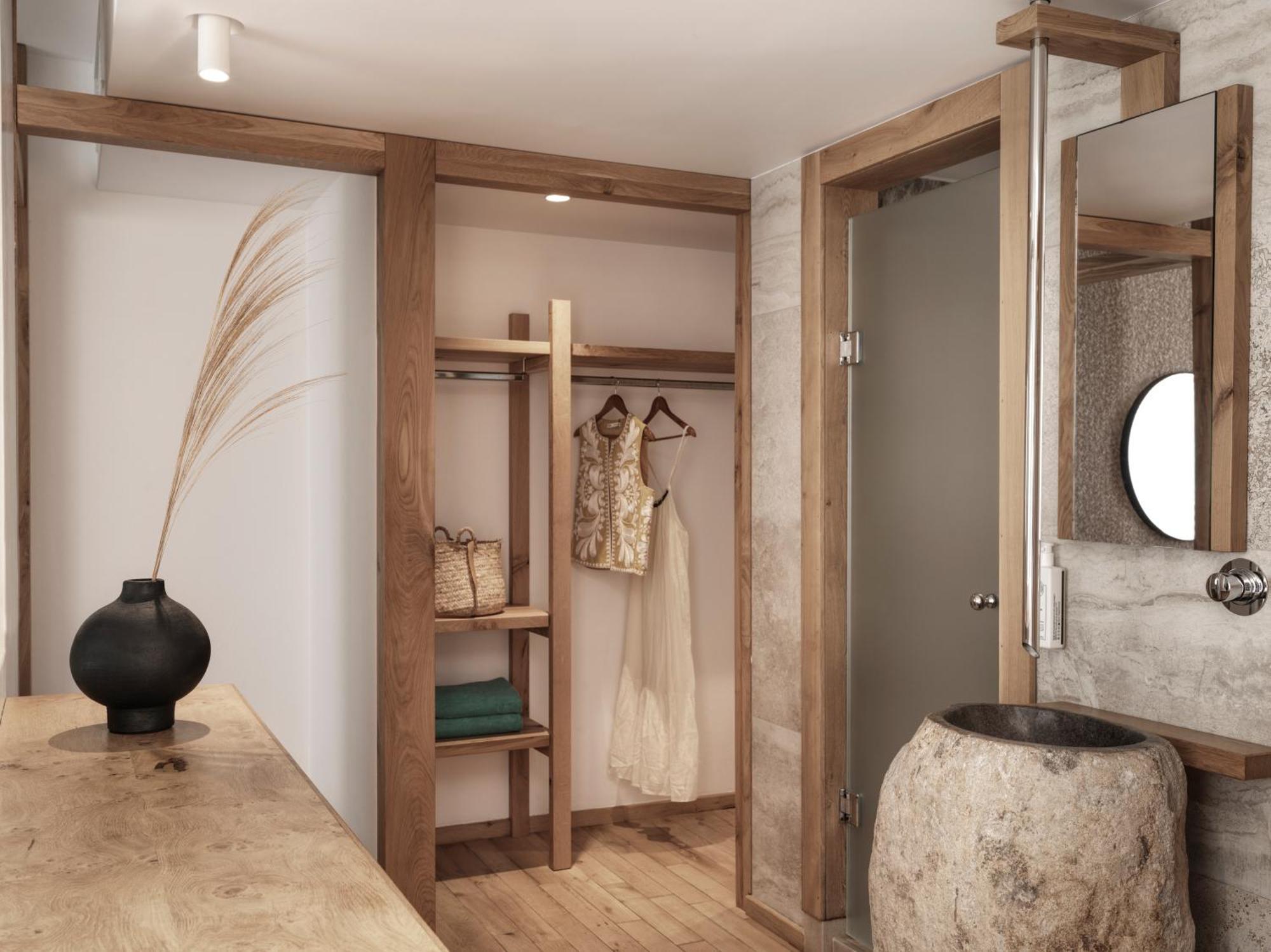 Premium Pool View Jacuzzi