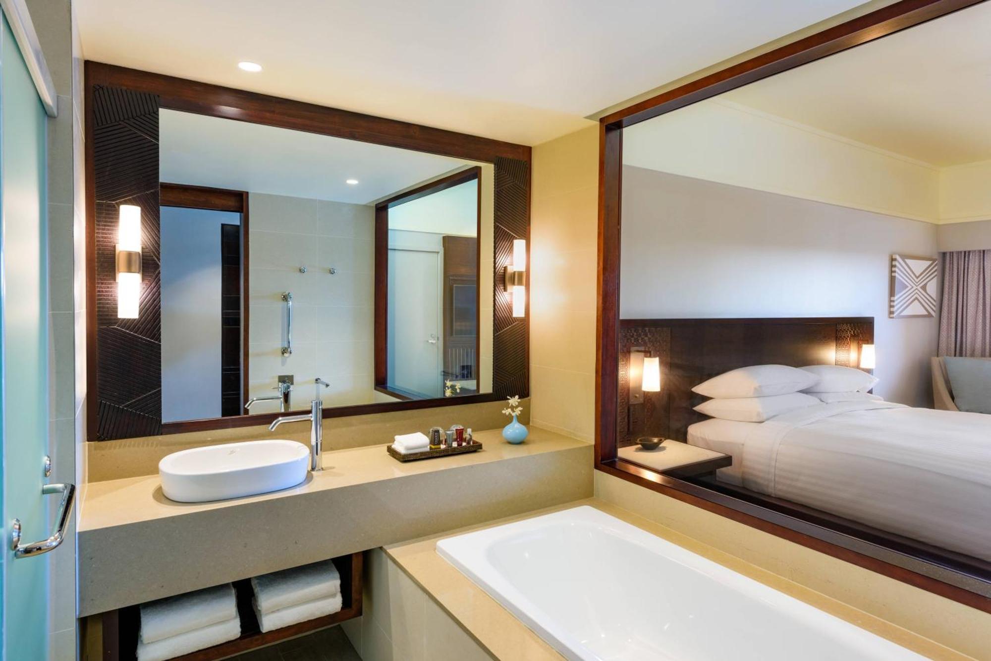Guest room, 2 Doubles, Lagoon View