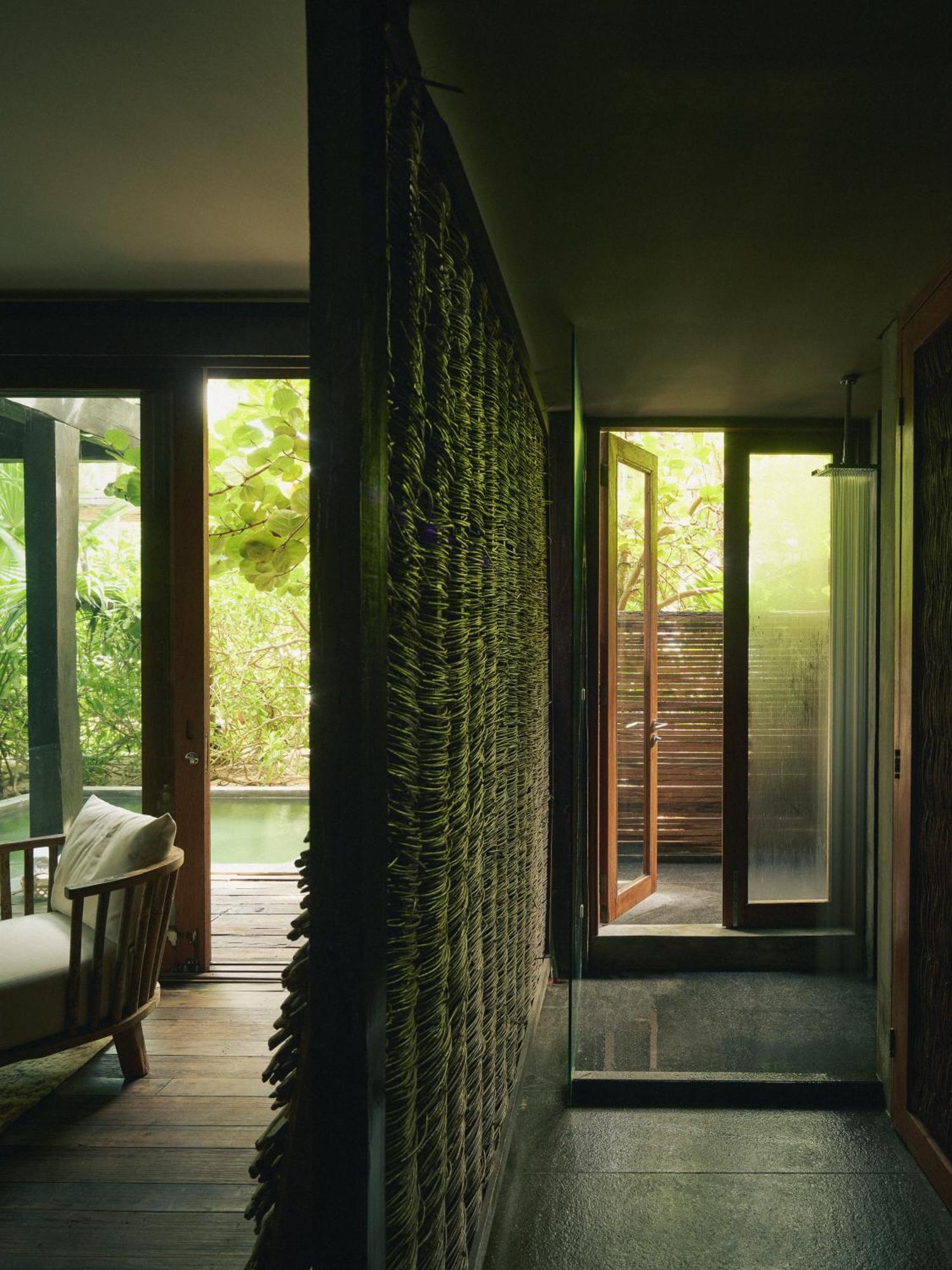 Alcove Suite Plunge Pool