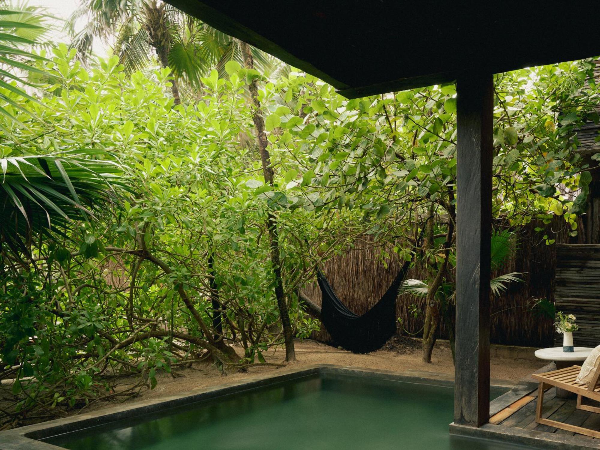 Alcove Suite Plunge Pool