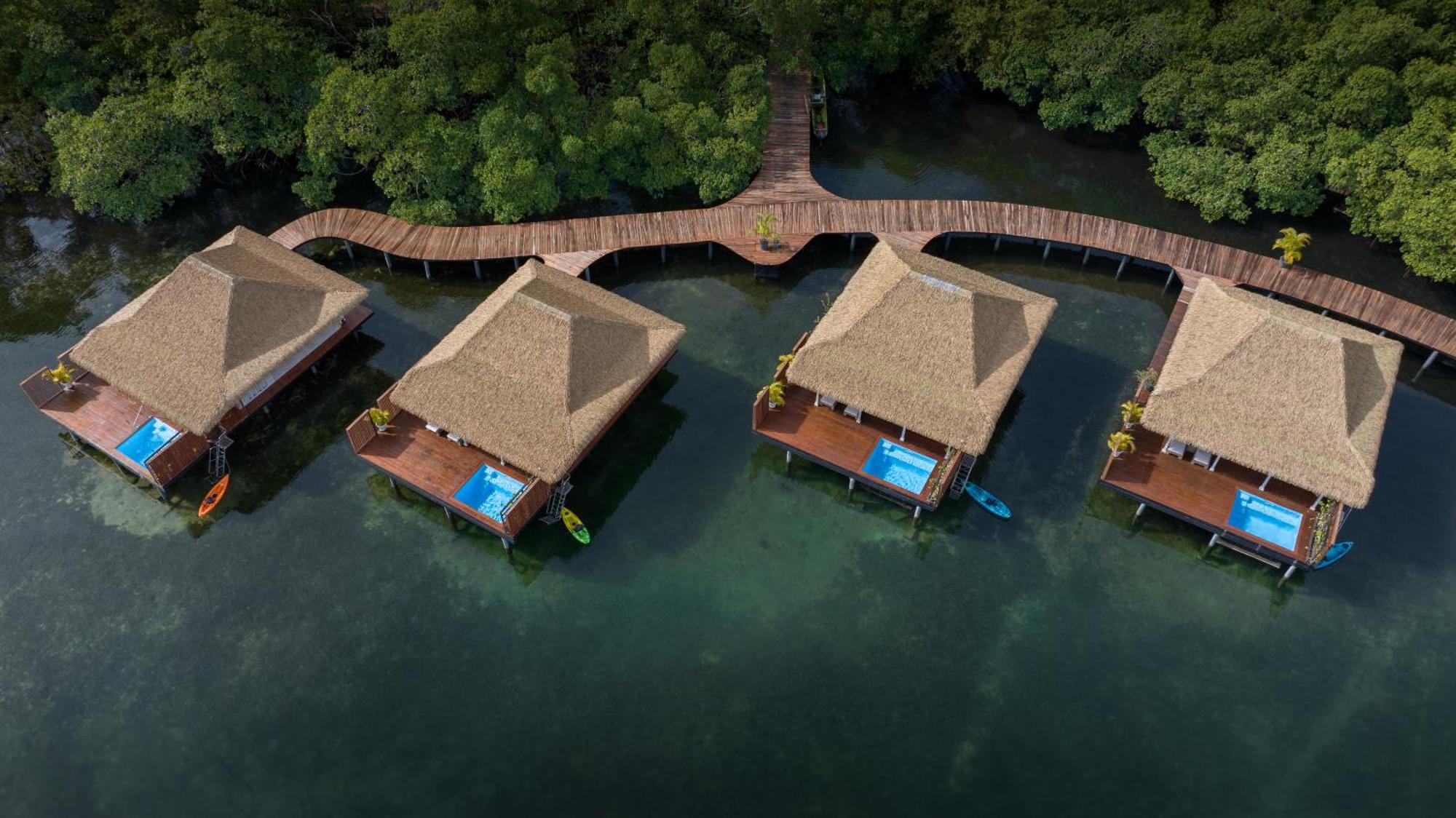Water Window Villa