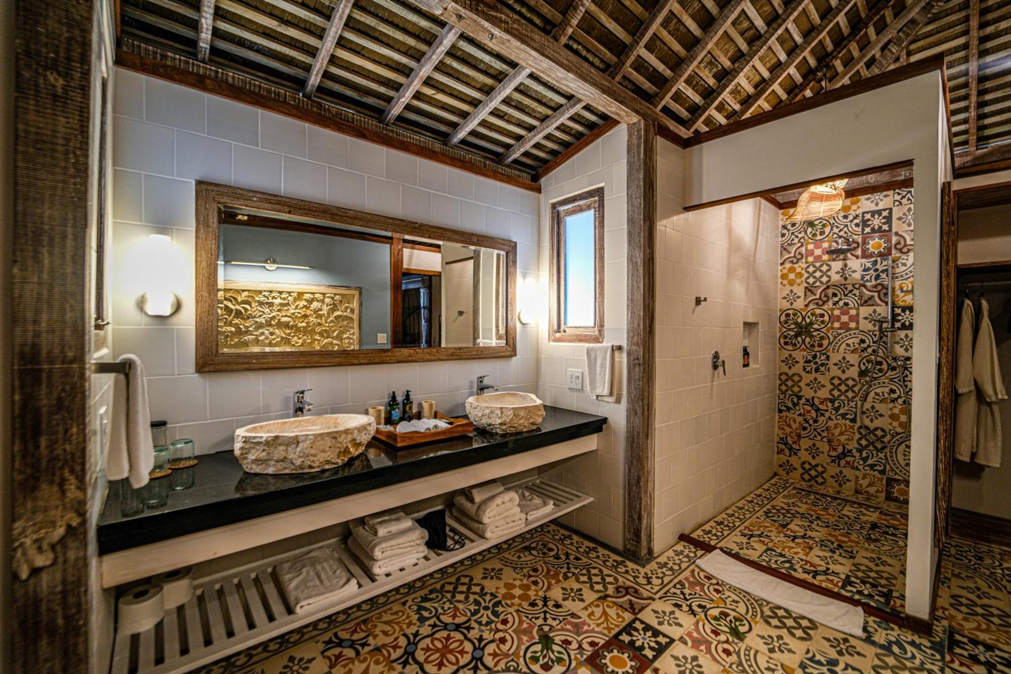 Water Window Villa