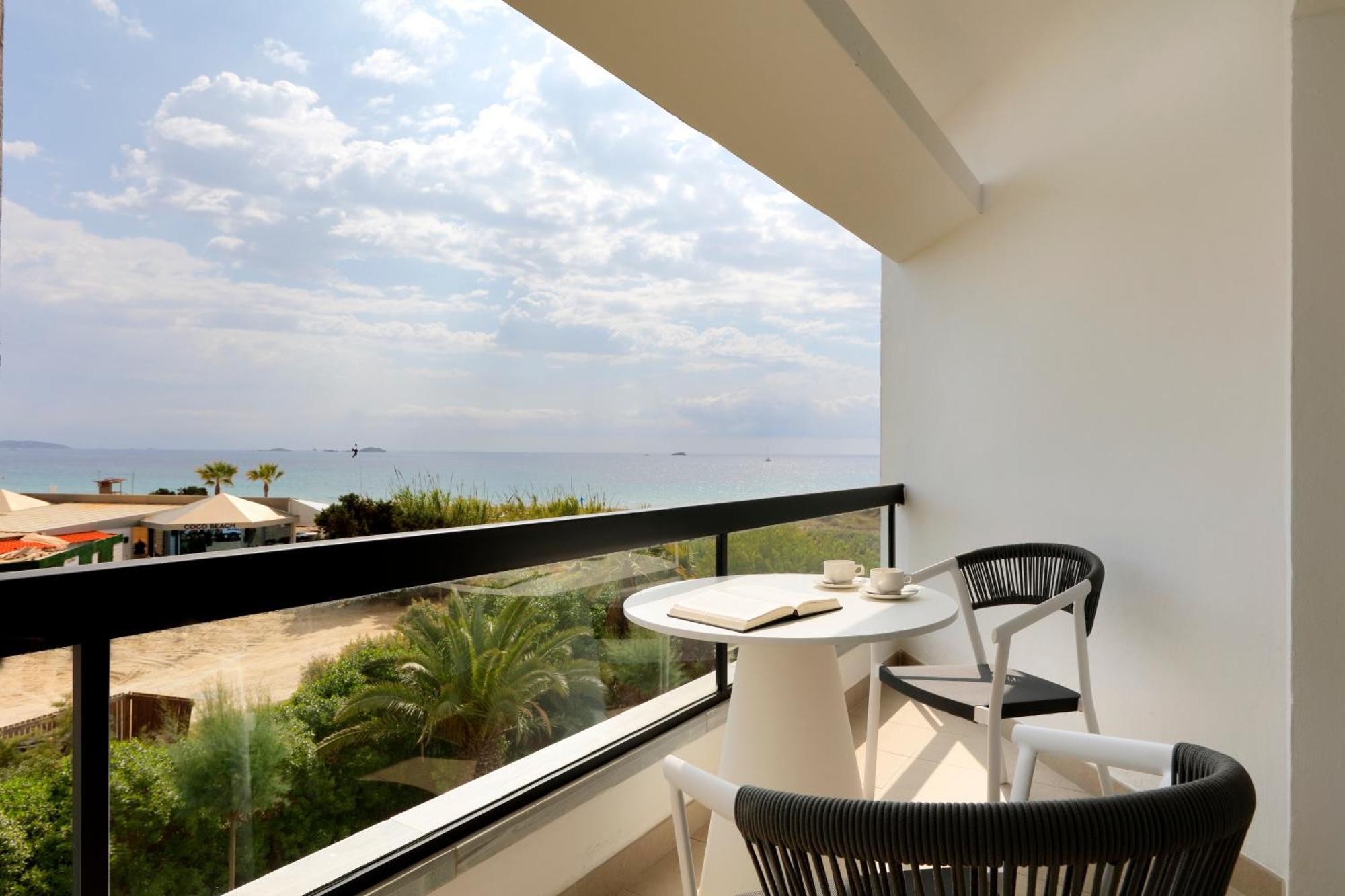 Deluxe Sea View
